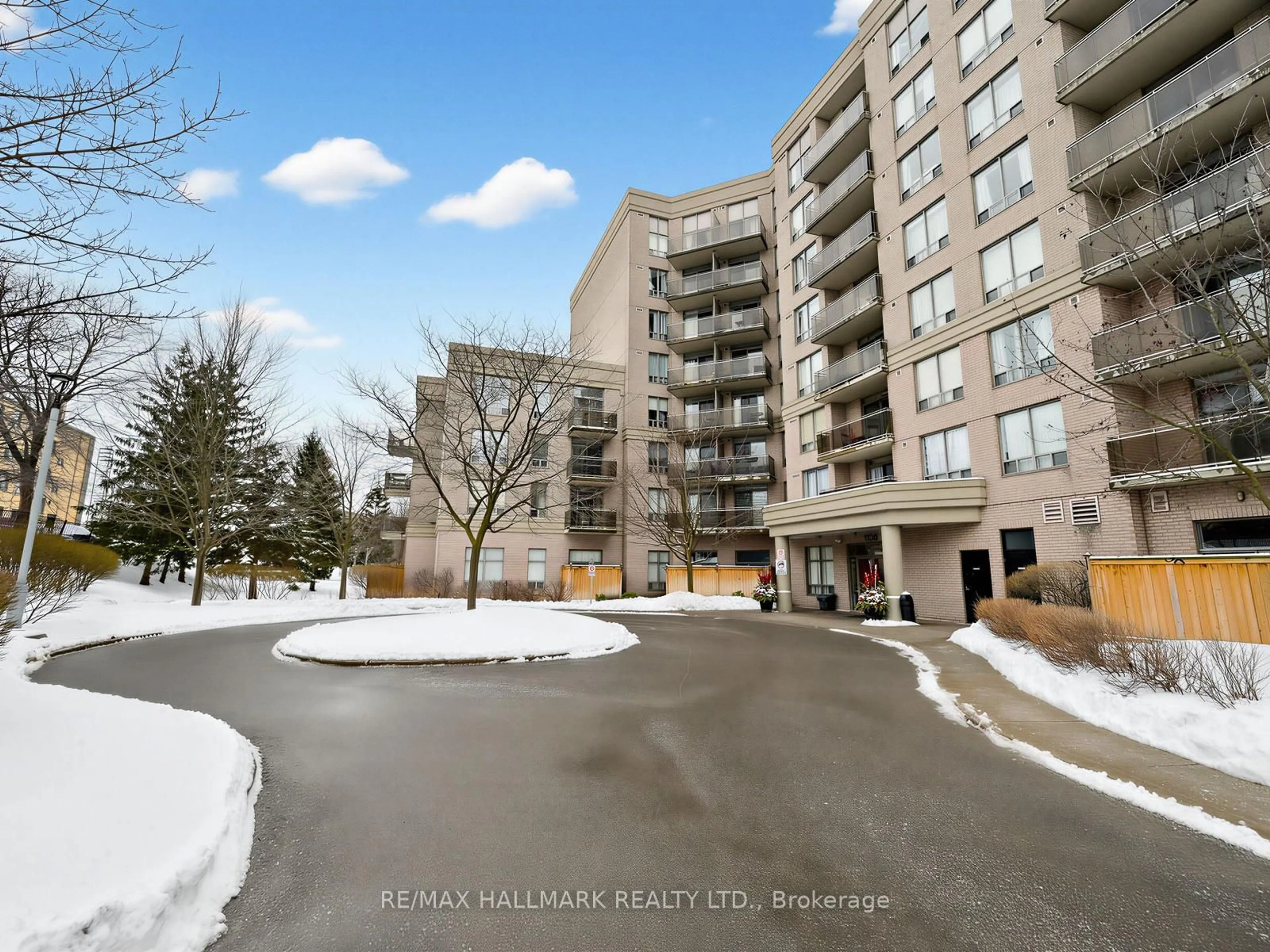 Unknown for 1730 Eglinton Ave #211, Toronto Ontario M4A 1J7