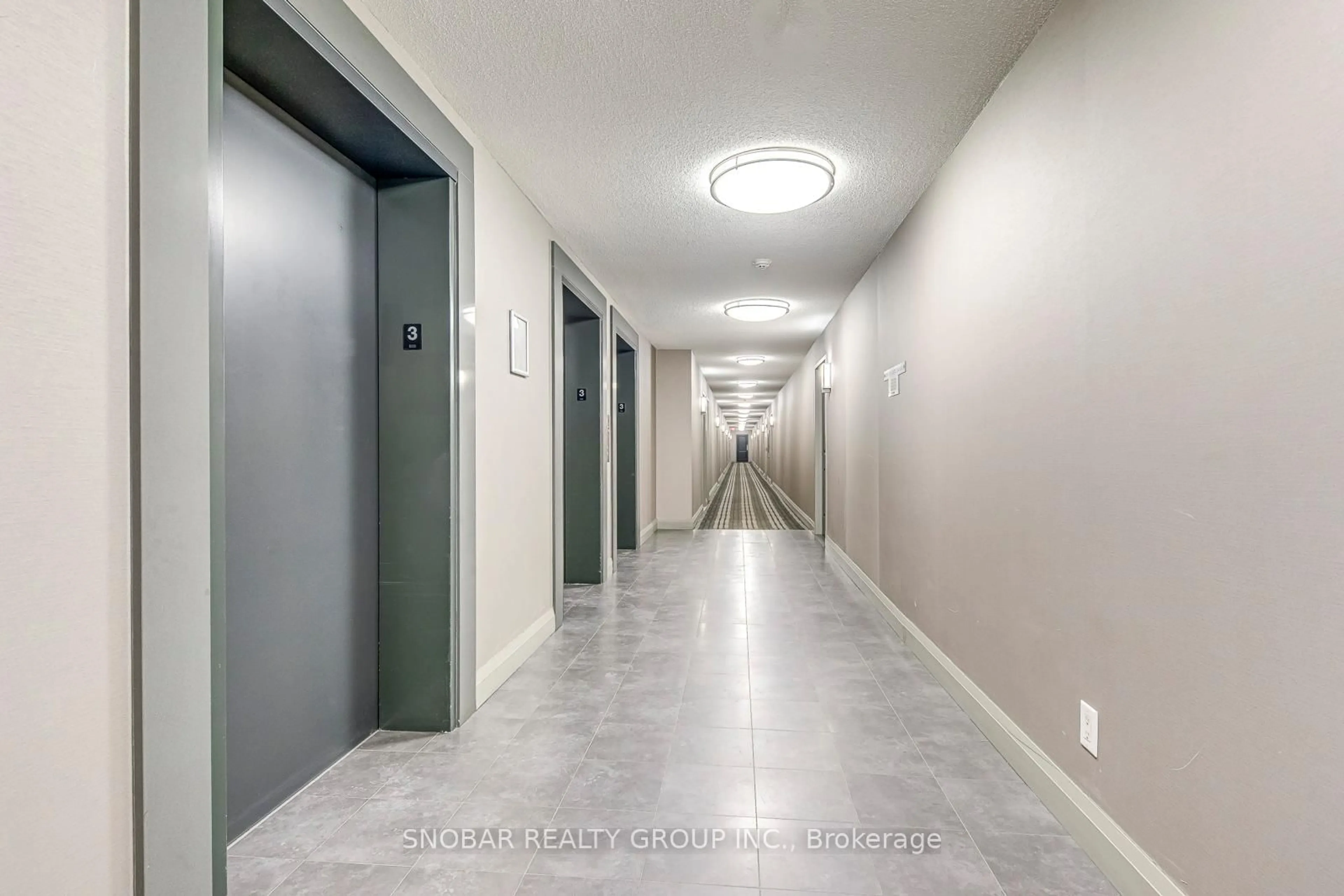 Indoor foyer for 35 Bastion St #306, Toronto Ontario M5V 0C2