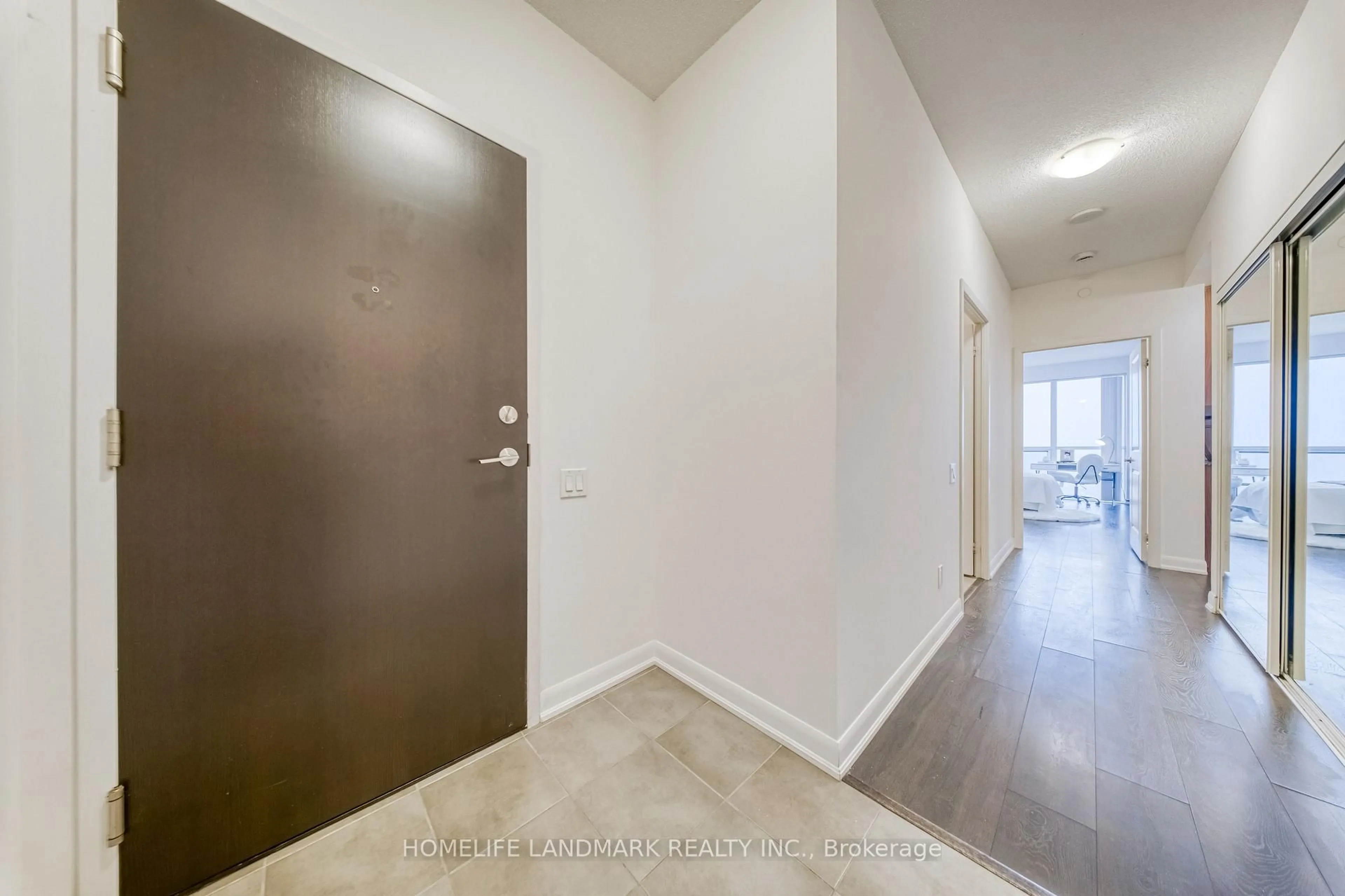 Indoor entryway for 5168 Yonge St #3112, Toronto Ontario M2N 5P6
