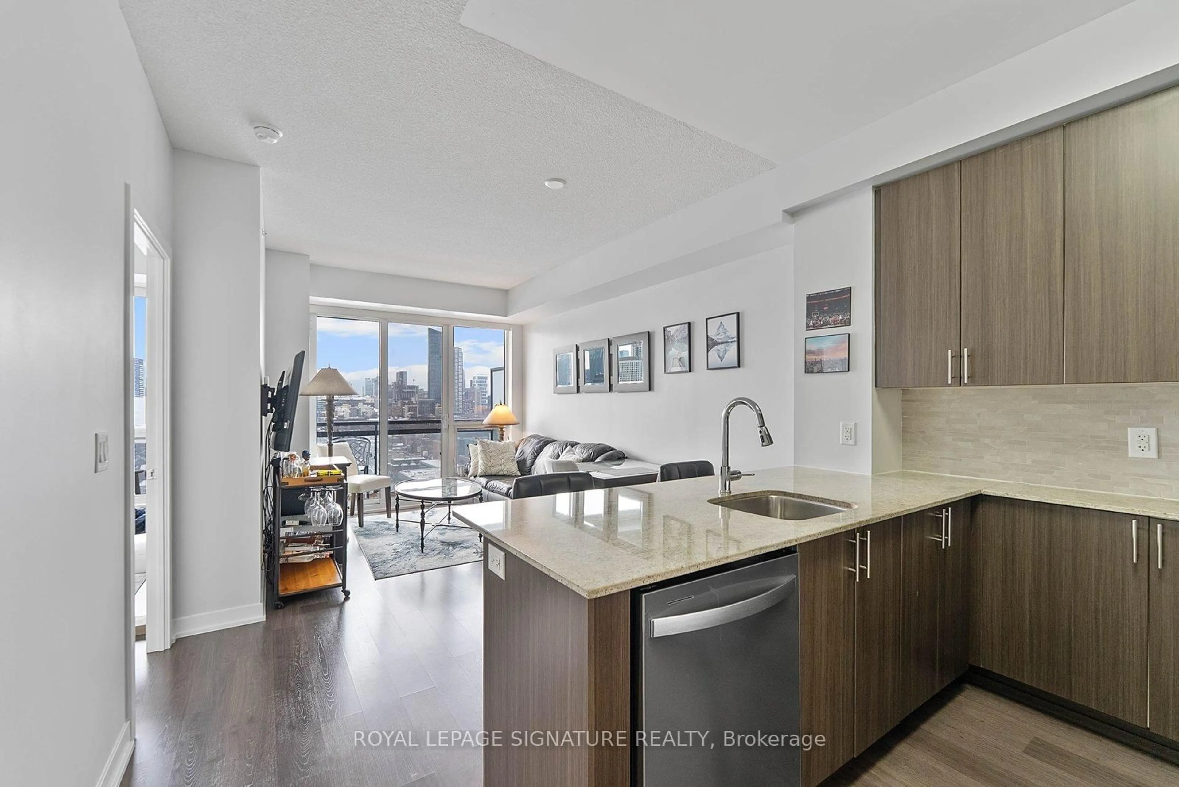 Open concept kitchen, unknown for 225 Sackville St #1405, Toronto Ontario M5A 3H1