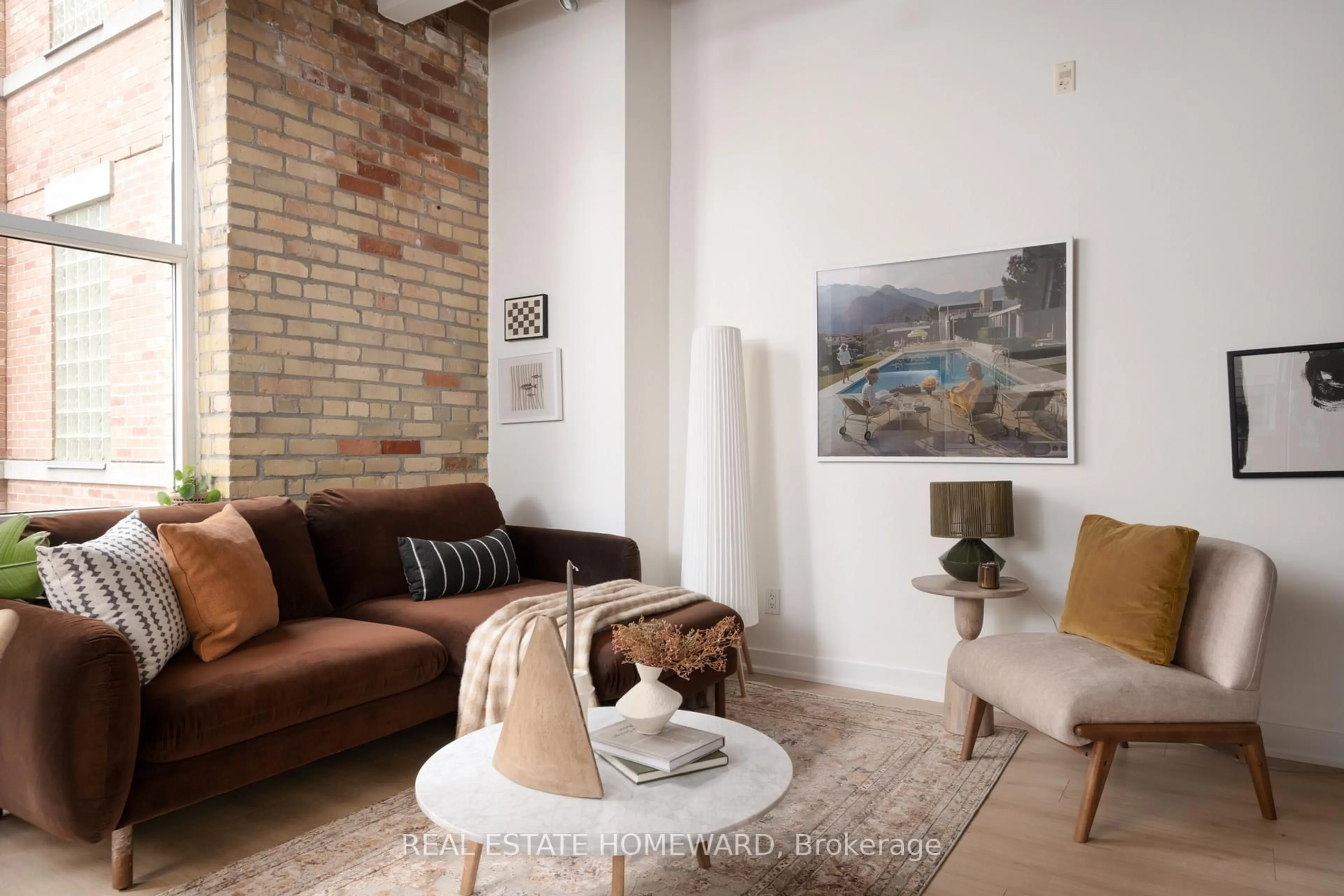 Living room with furniture, unknown for 955 Queen St #321, Toronto Ontario M6J 3X5