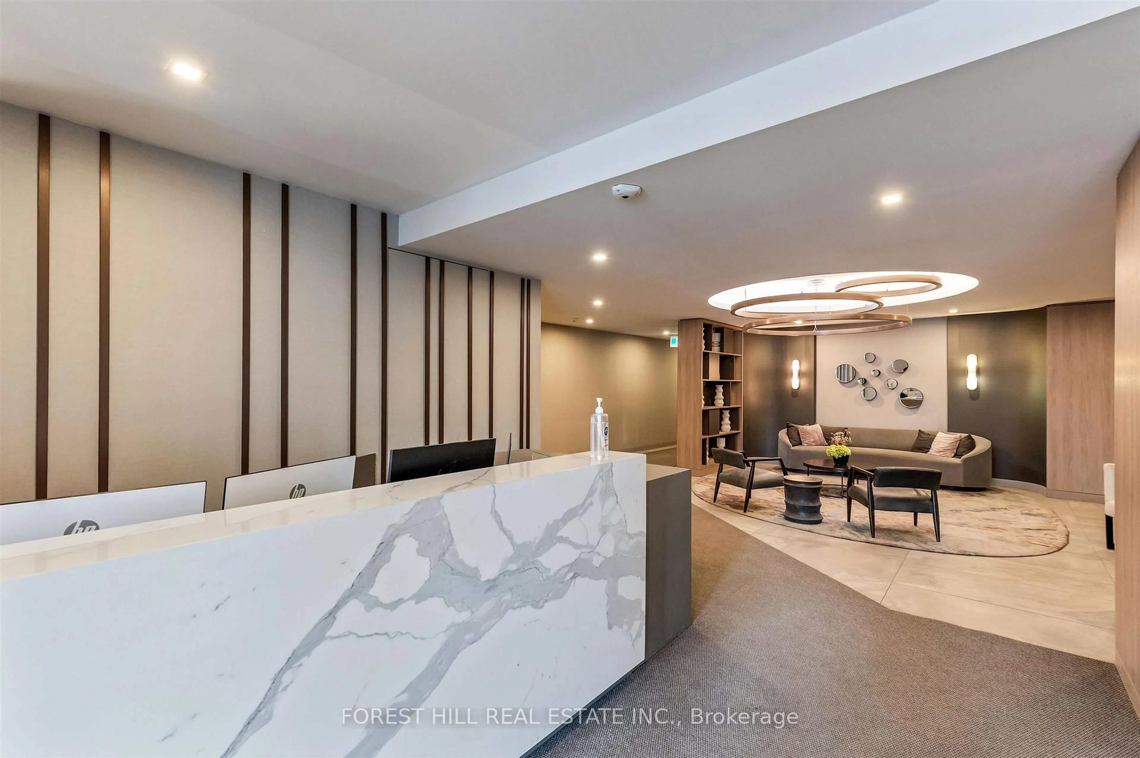 Lobby for 20 Collier St #903, Toronto Ontario M4W 3Y4