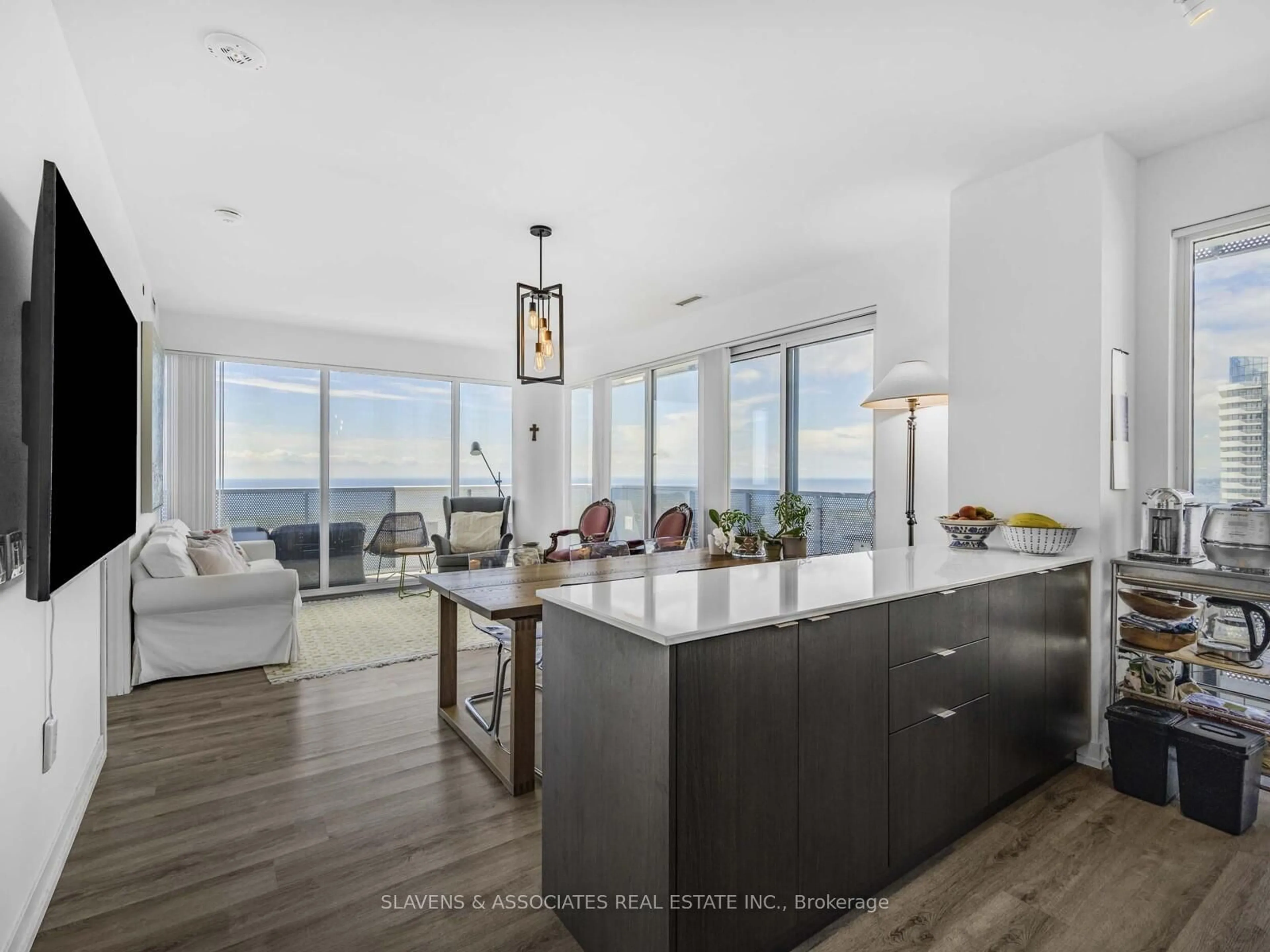 Open concept kitchen, unknown for 138 Downes St #6609, Toronto Ontario M5E 0E4