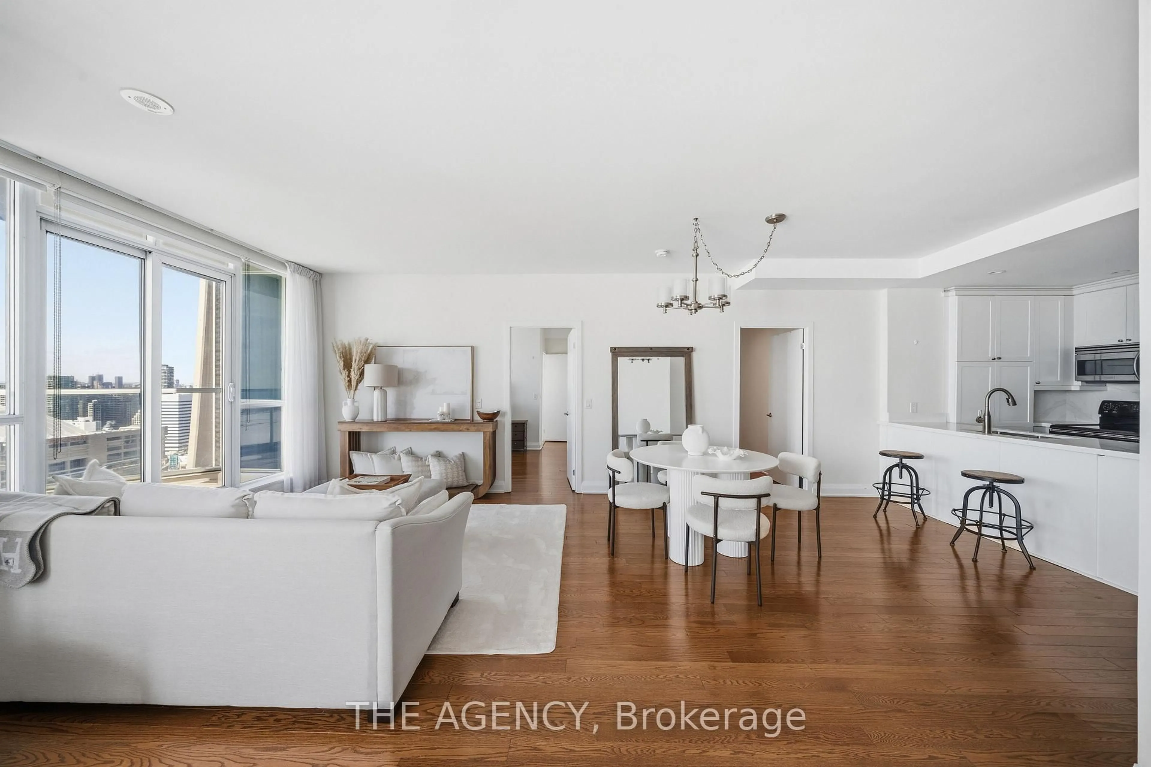 A pic of a room for 208 Queens Quay #3311, Toronto Ontario M5J 2Y5