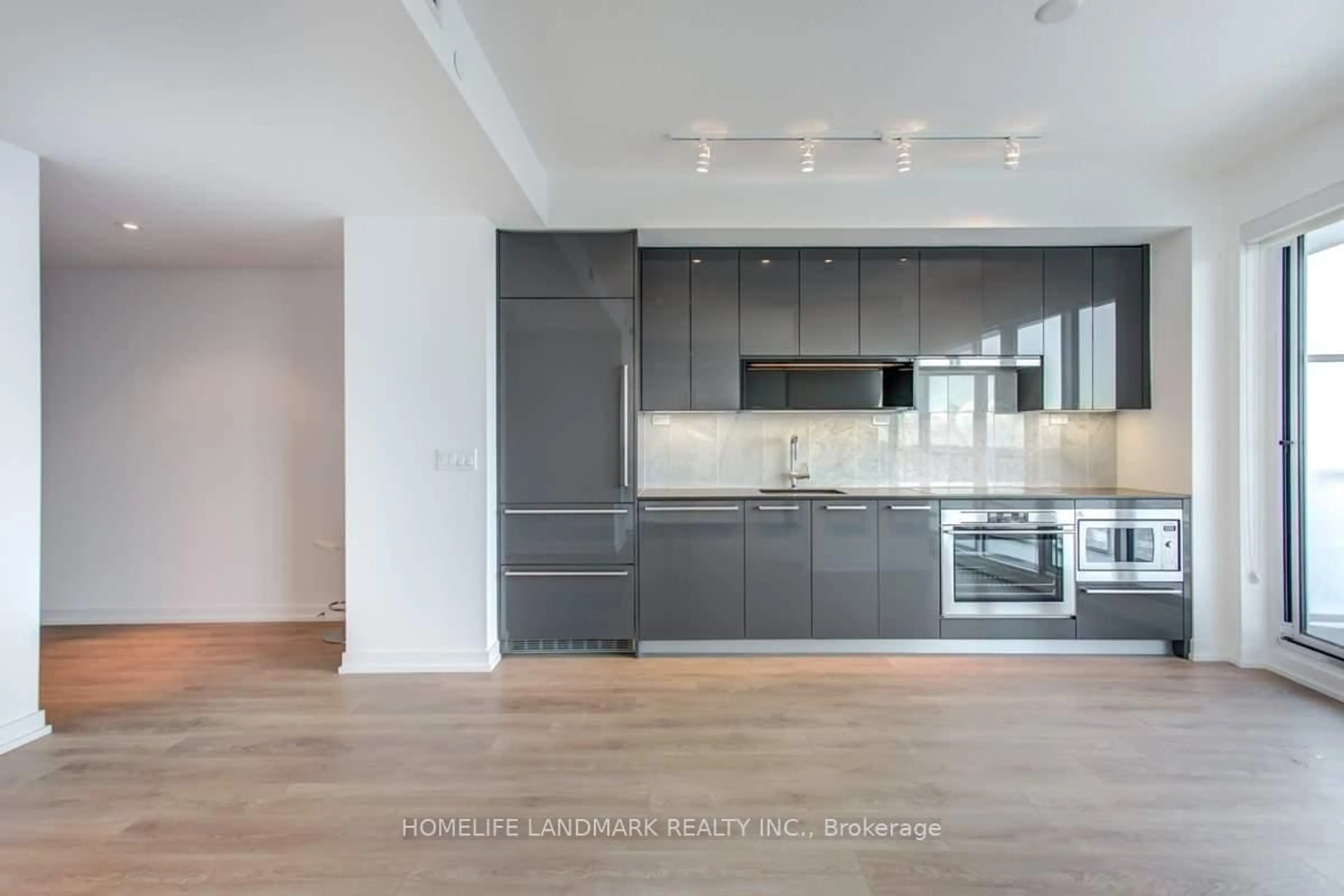 Open concept kitchen, unknown for 117 Mcmahon Dr #2011, Toronto Ontario M2K 0E4