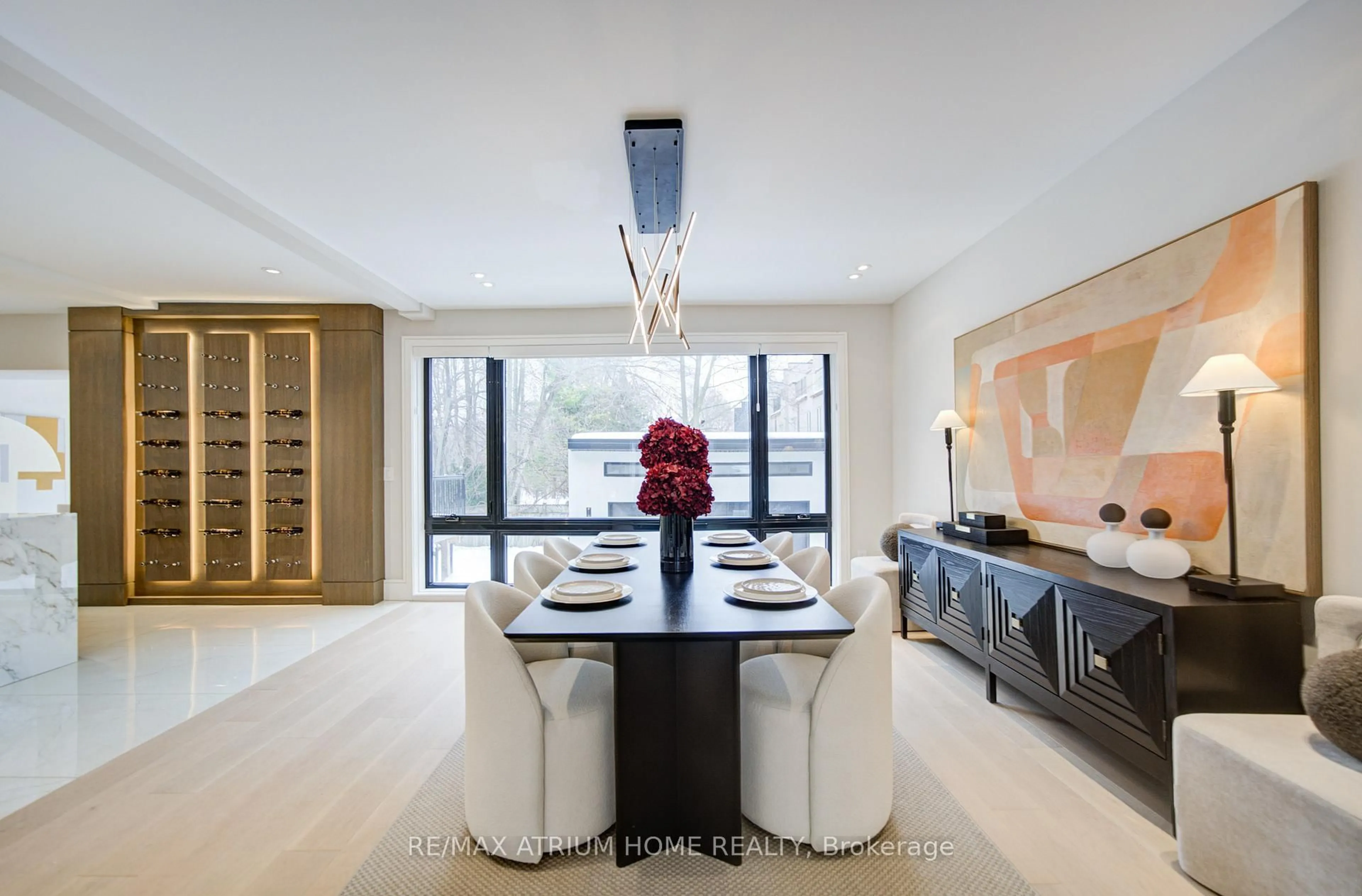 Dining room, unknown for 6 Hillholm Rd, Toronto Ontario M5P 1M2