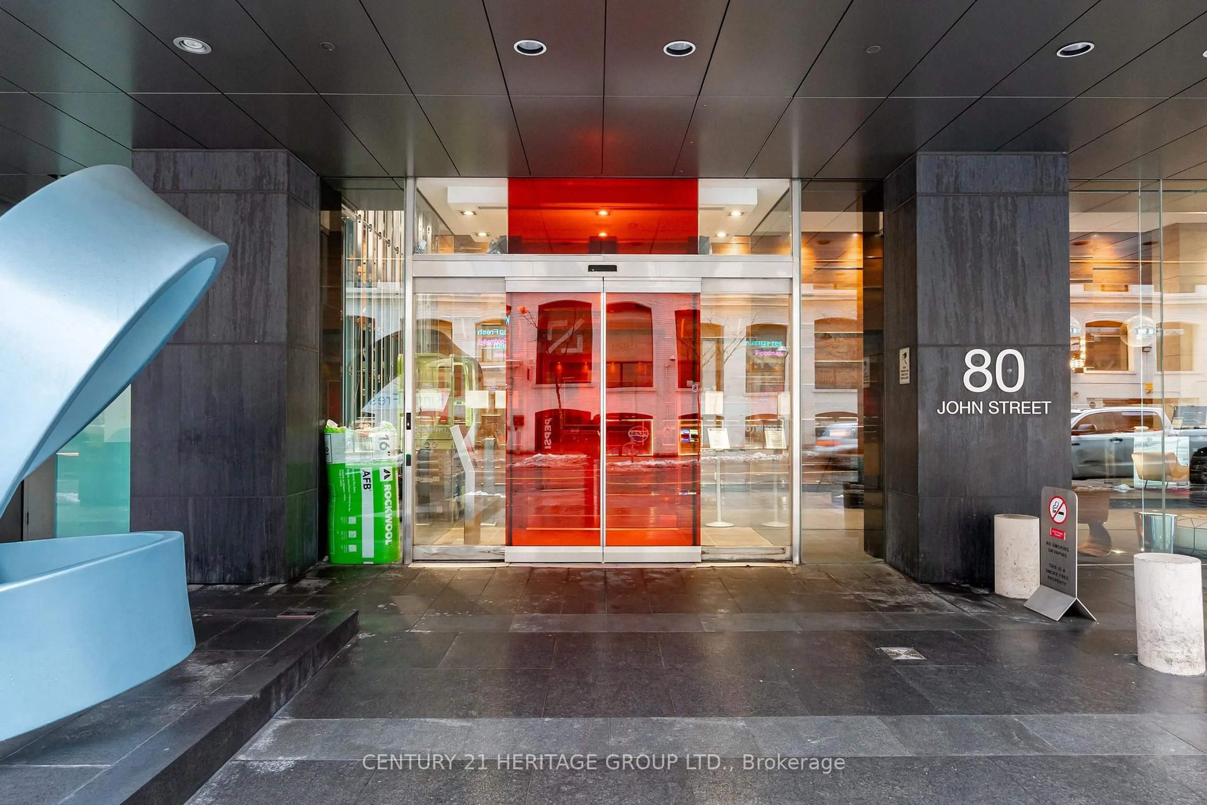 Indoor foyer for 80 John St #2303, Toronto Ontario M5V 3X4