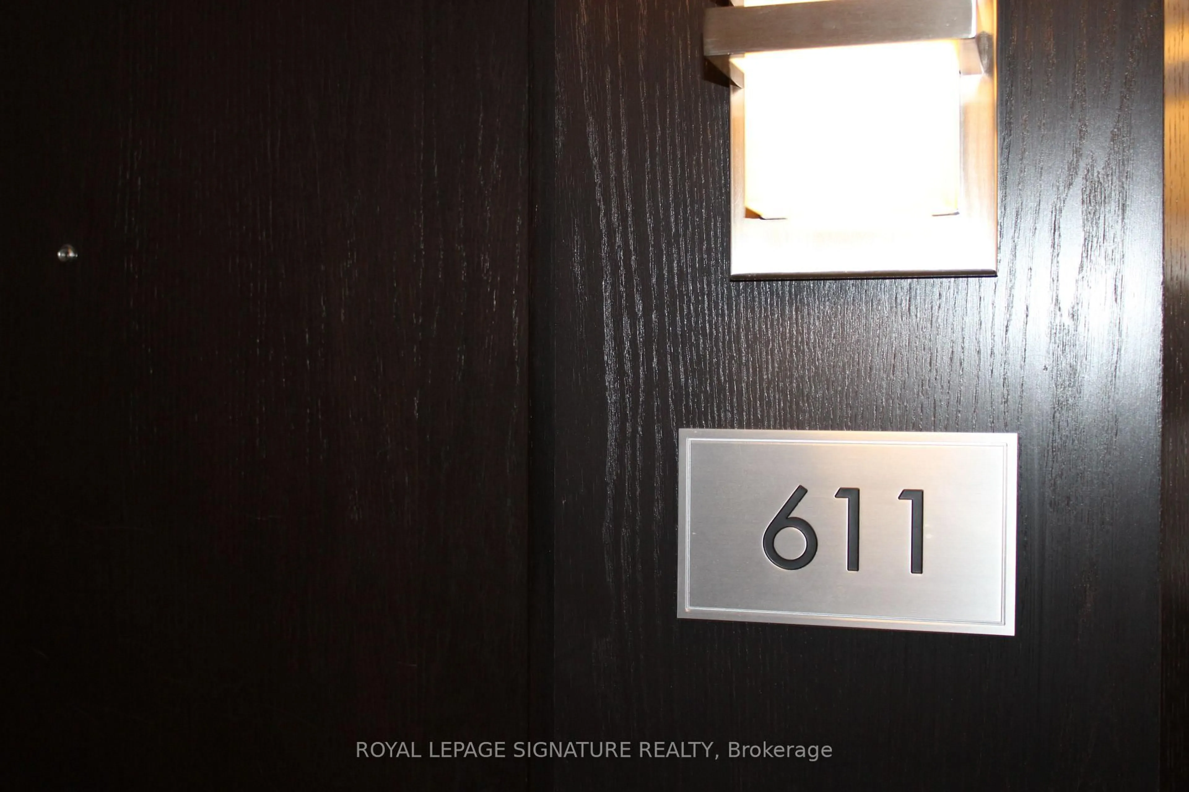 Unknown for 8 York St #611, Toronto Ontario M5J 2Y2