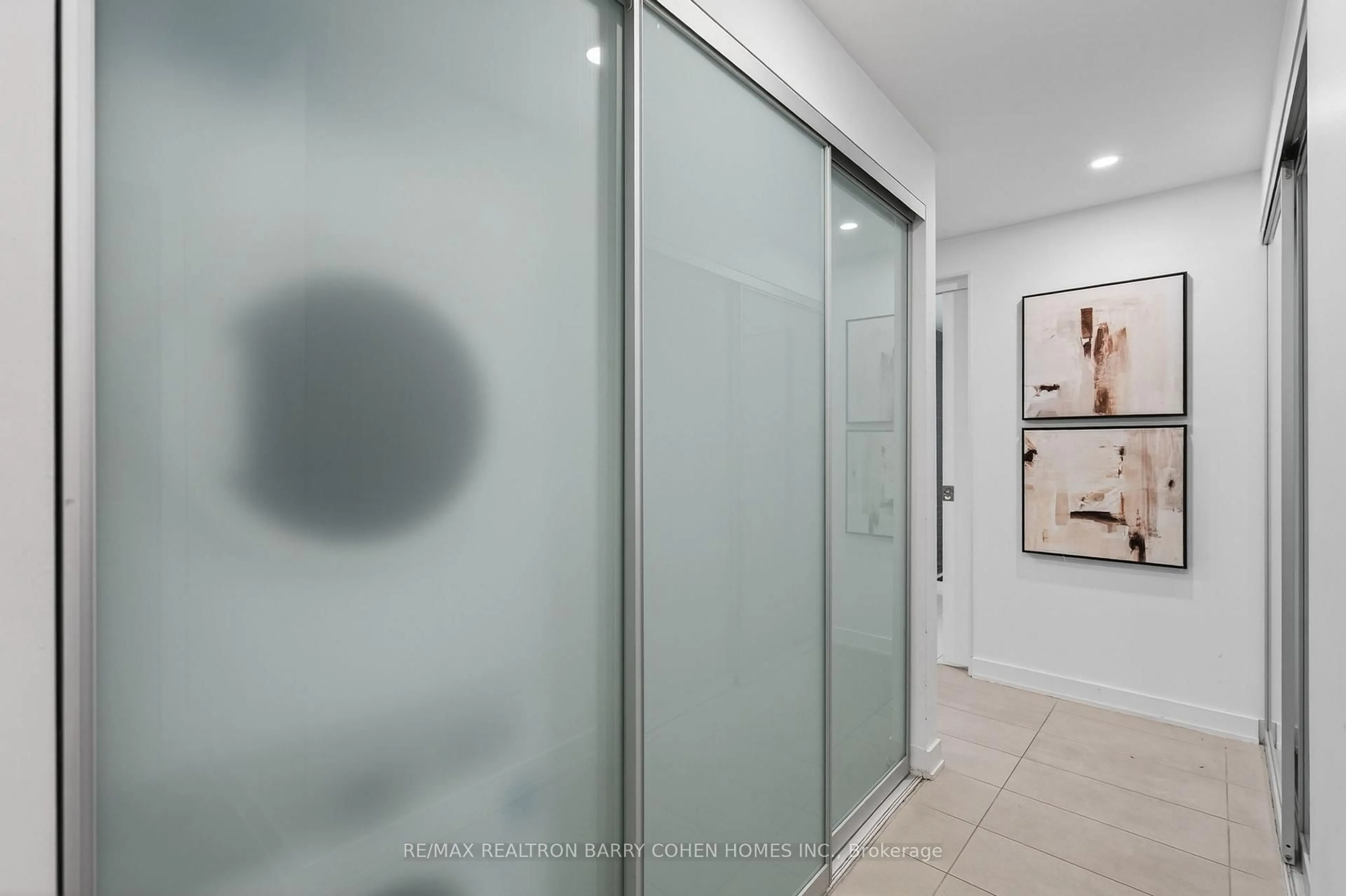 Unknown for 629 King St #732, Toronto Ontario M5V 0G9