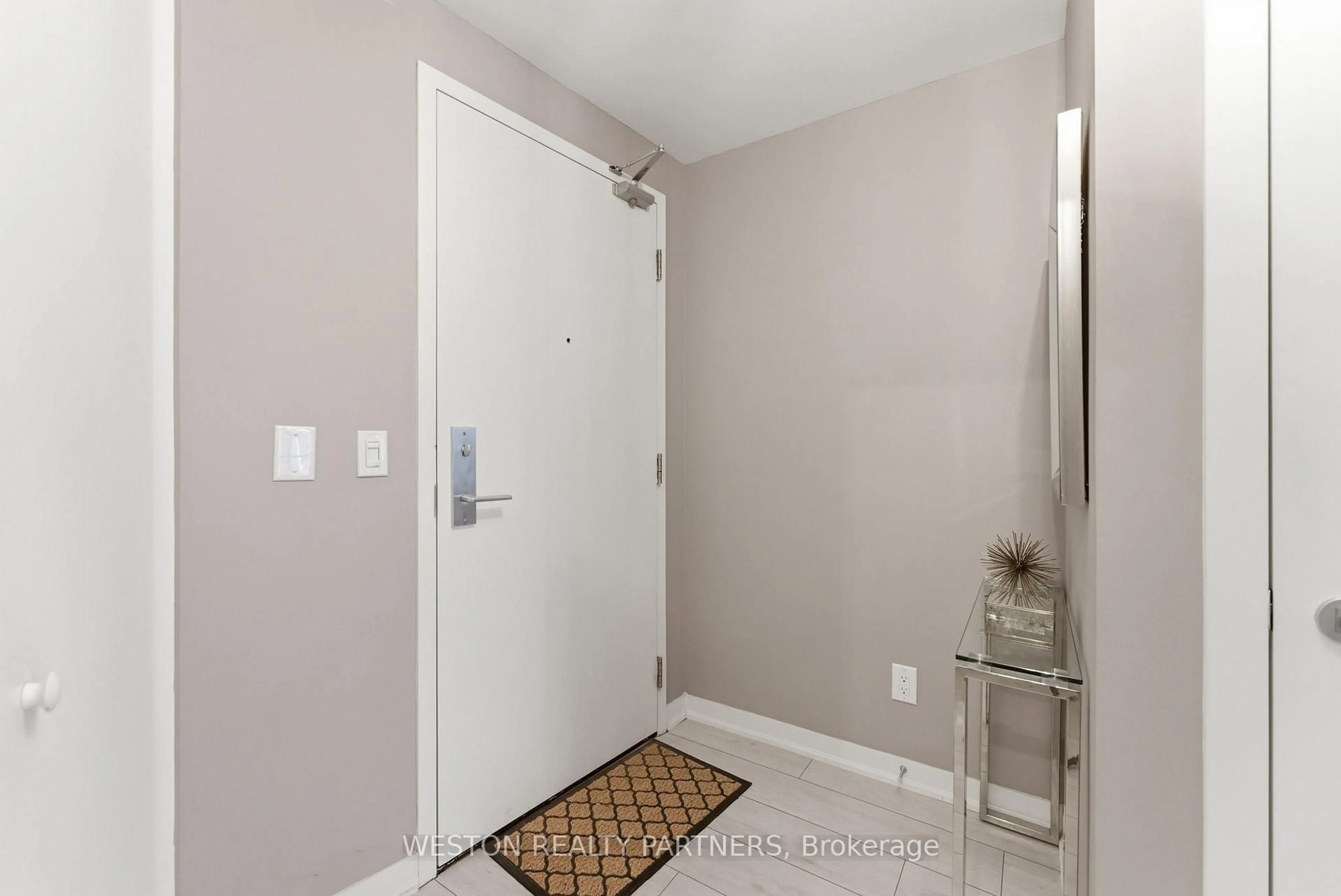Indoor entryway for 51 East Liberty St #906, Toronto Ontario M6K 3P8