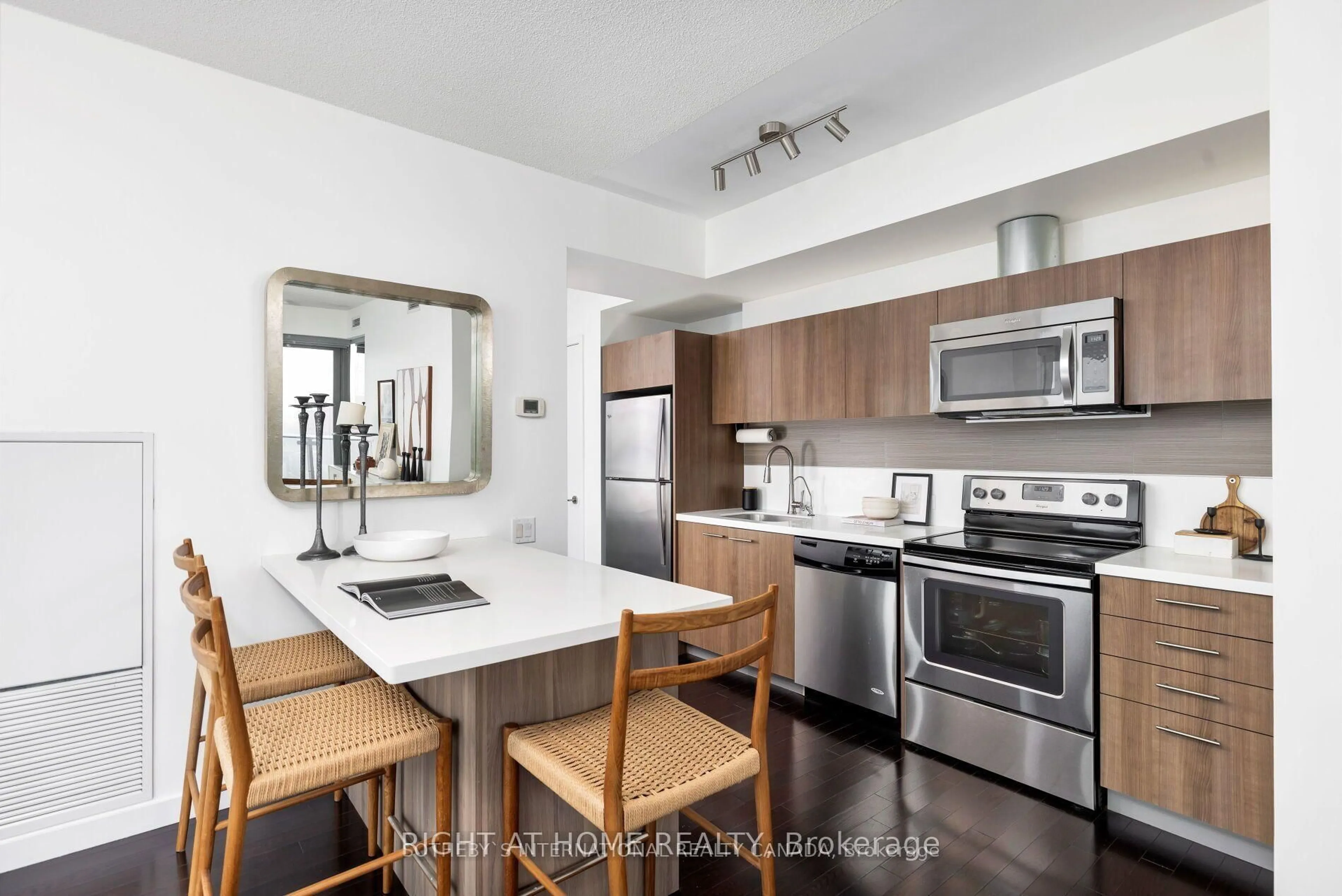 Open concept kitchen, unknown for 390 Cherry St #1405, Toronto Ontario M5A 0E2
