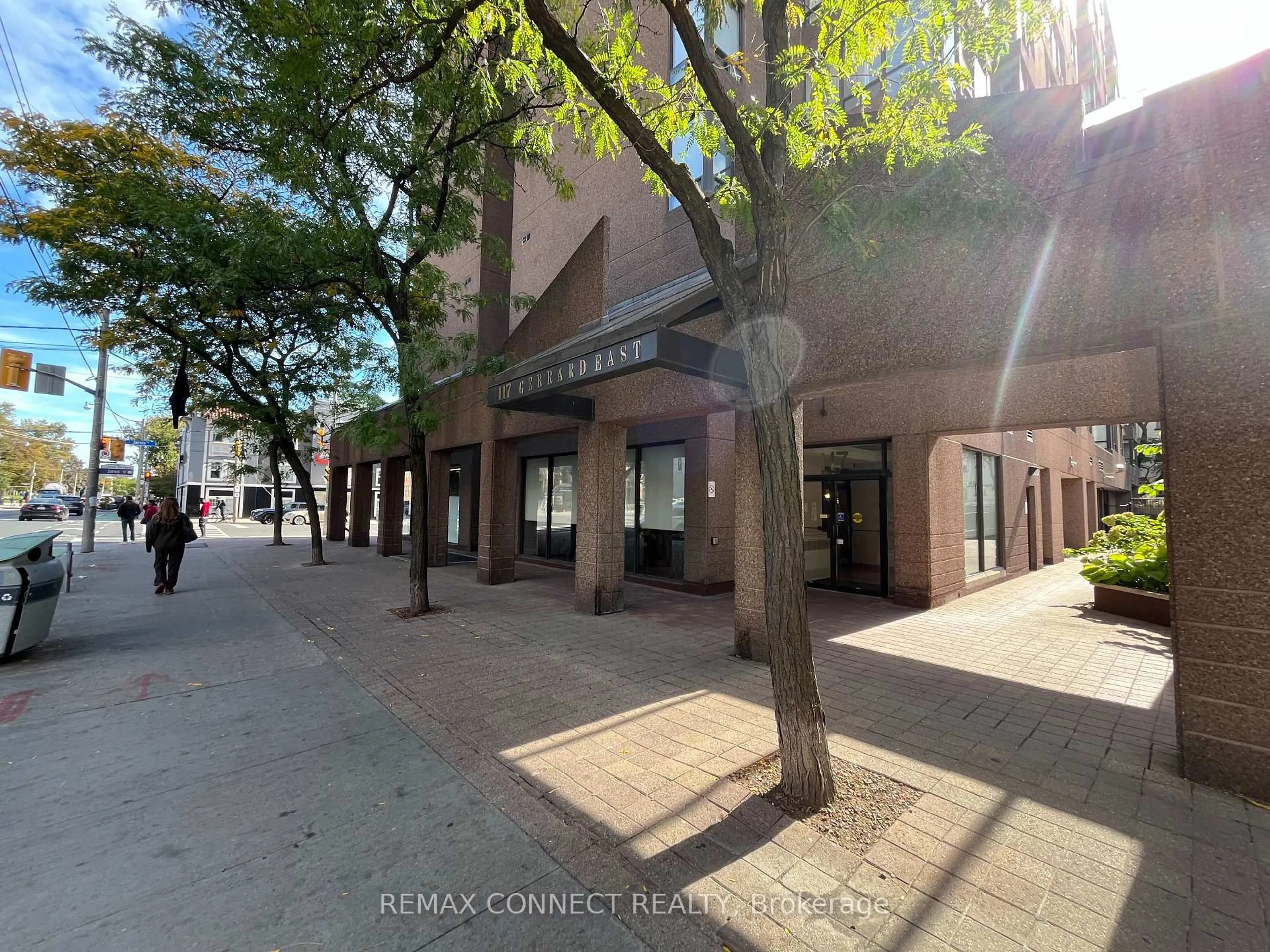 Unknown for 117 Gerrard St #601, Toronto Ontario M5B 2L4