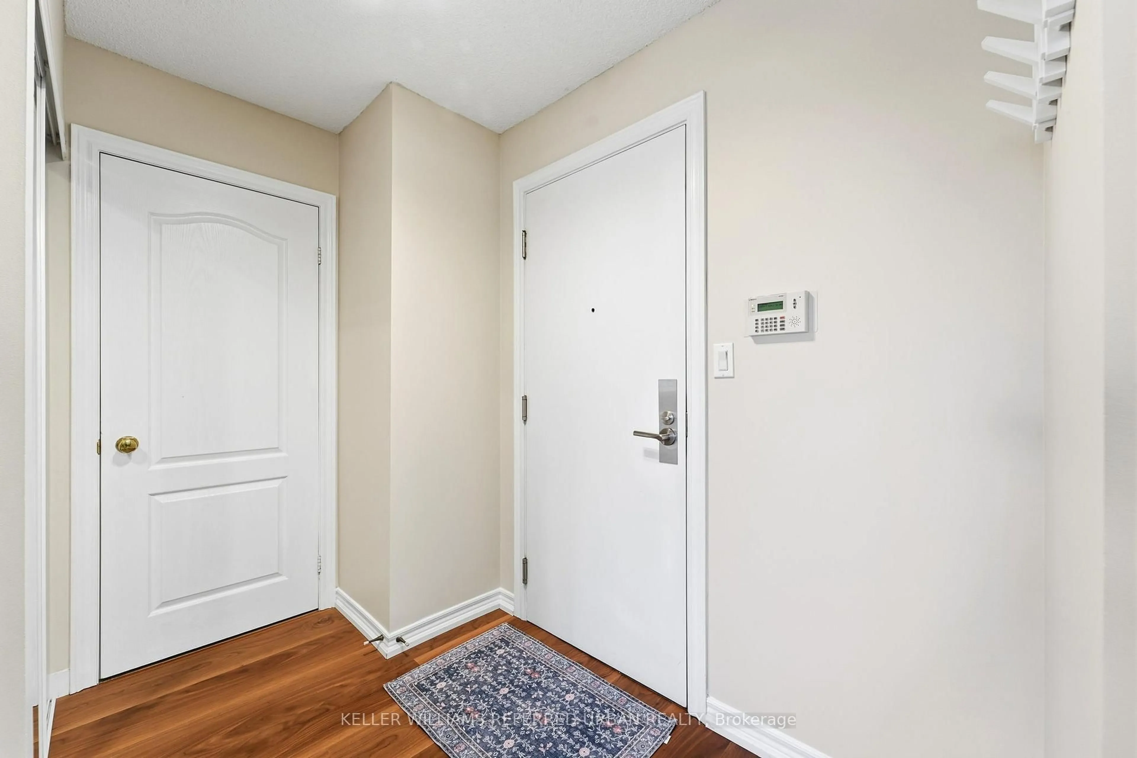 Indoor entryway for 88 Grandview Way #308, Toronto Ontario M2N 6V6