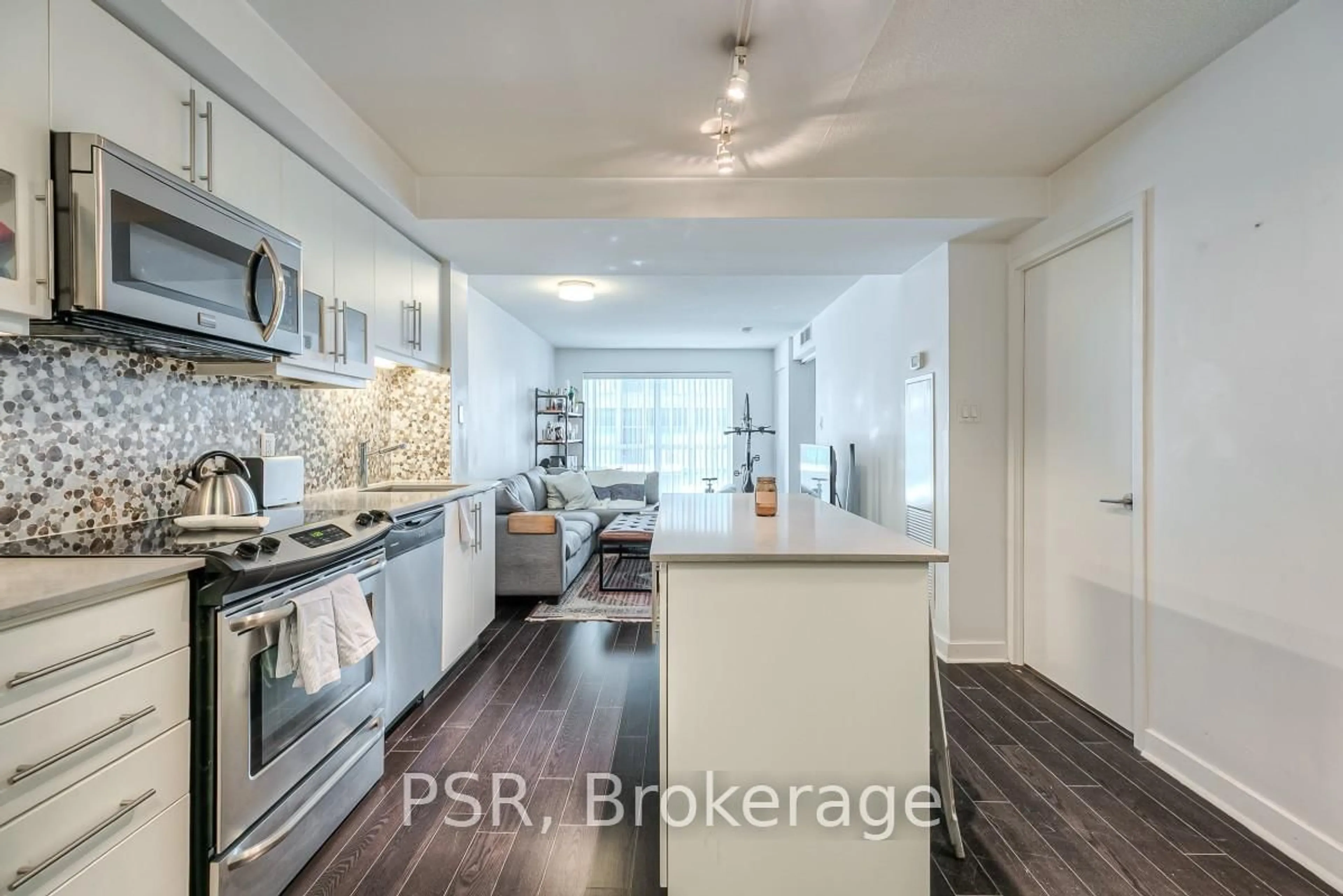 Open concept kitchen, unknown for 1169 Queen St #302N, Toronto Ontario M6J 0A4