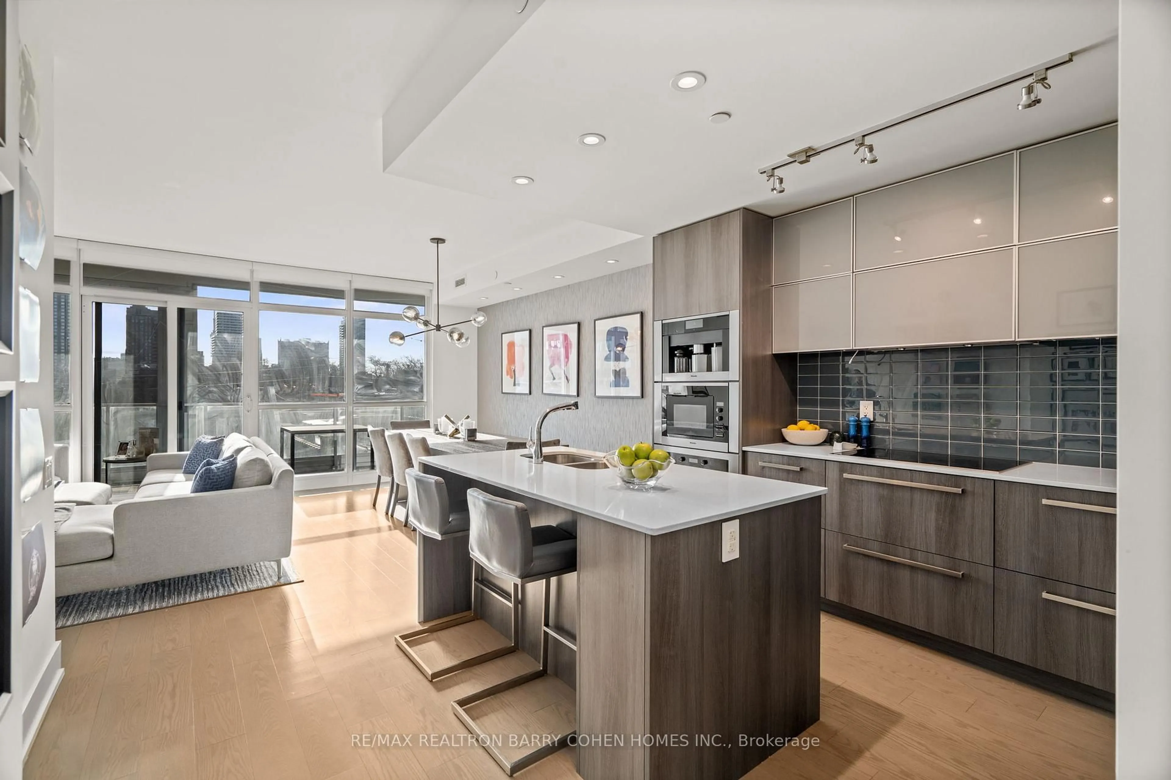Open concept kitchen, unknown for 170 Avenue Rd #401, Toronto Ontario M5R 0A4