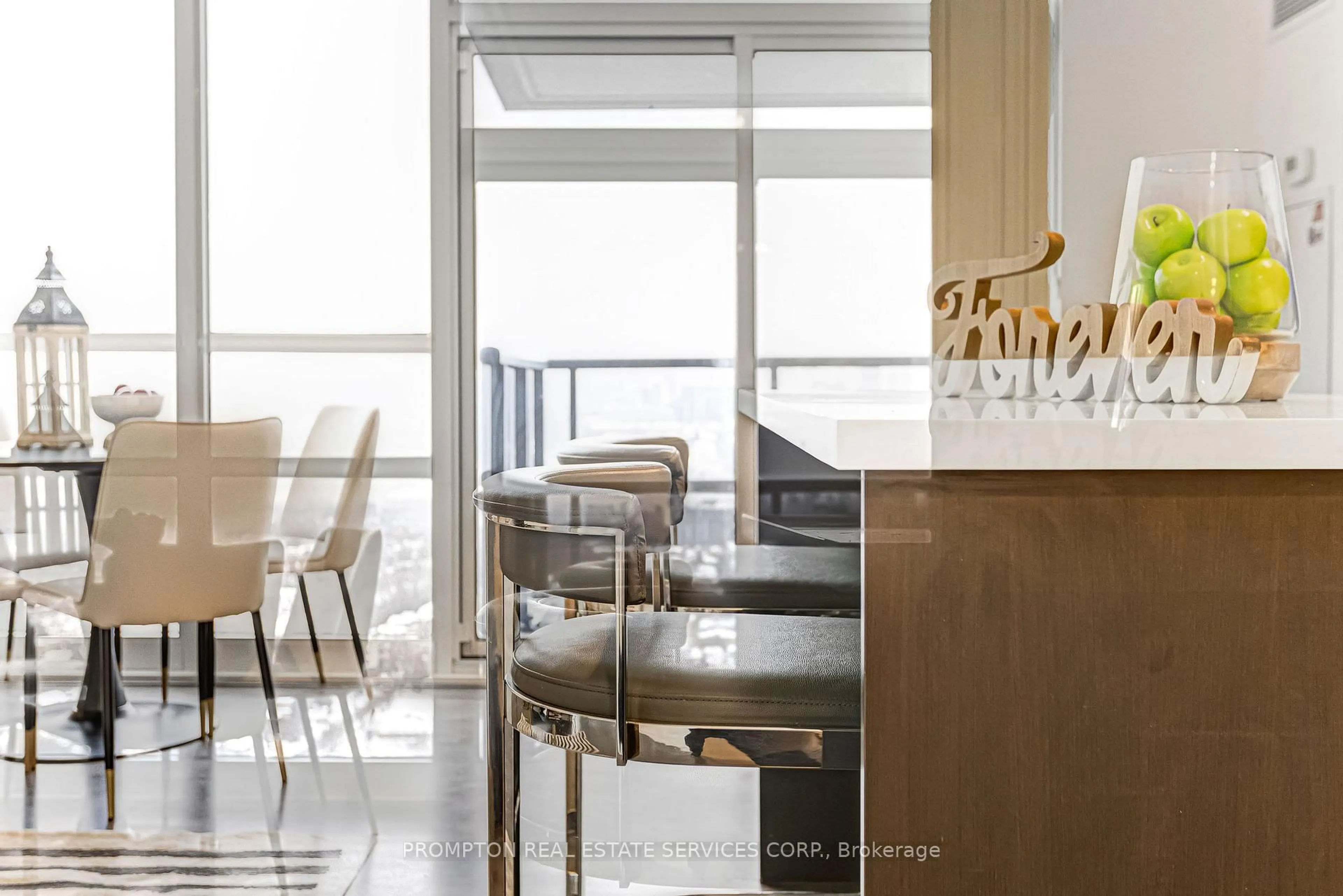 Dining room, wood/laminate floor for 88 Sheppard Ave #2609, Toronto Ontario M2N 0G9