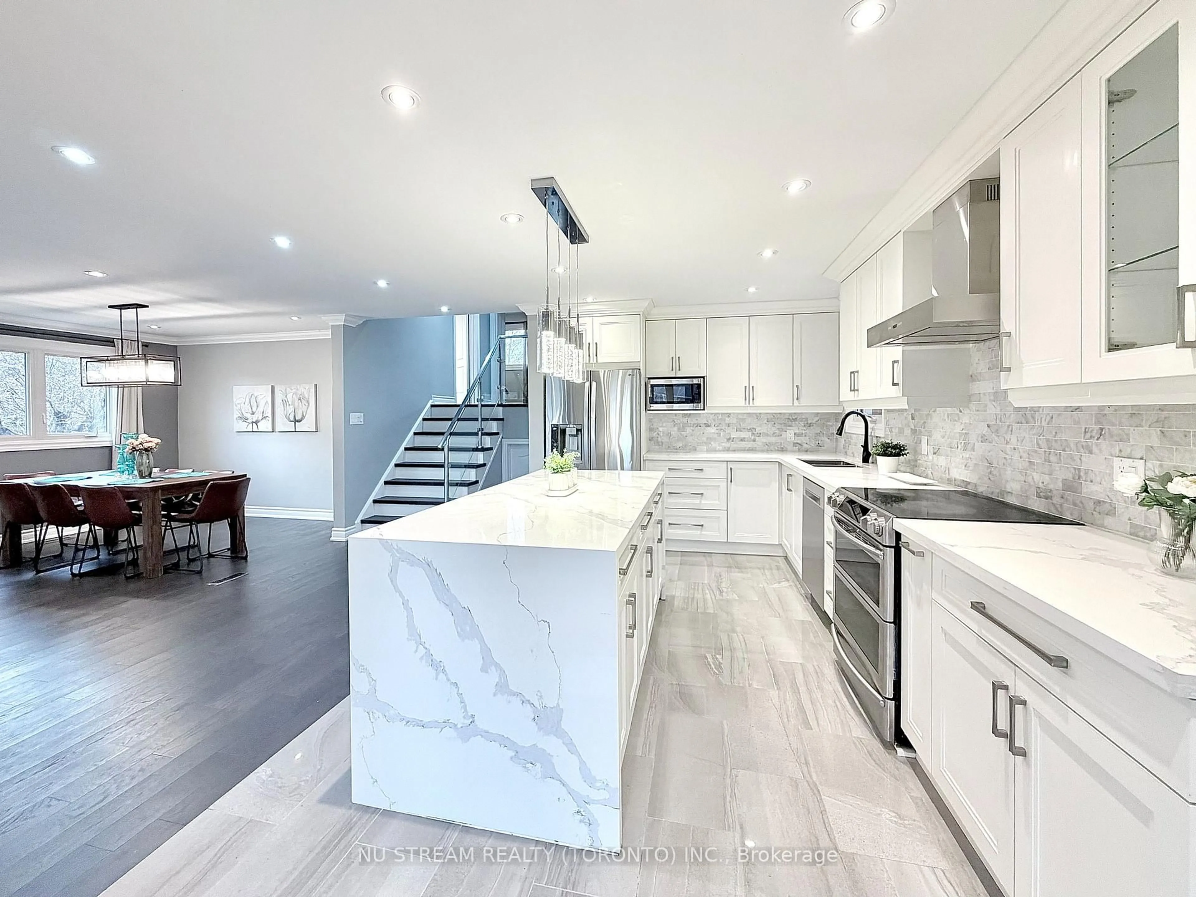 Contemporary kitchen, ceramic/tile floor for 3 Mosedale Cres, Toronto Ontario M2J 3A3