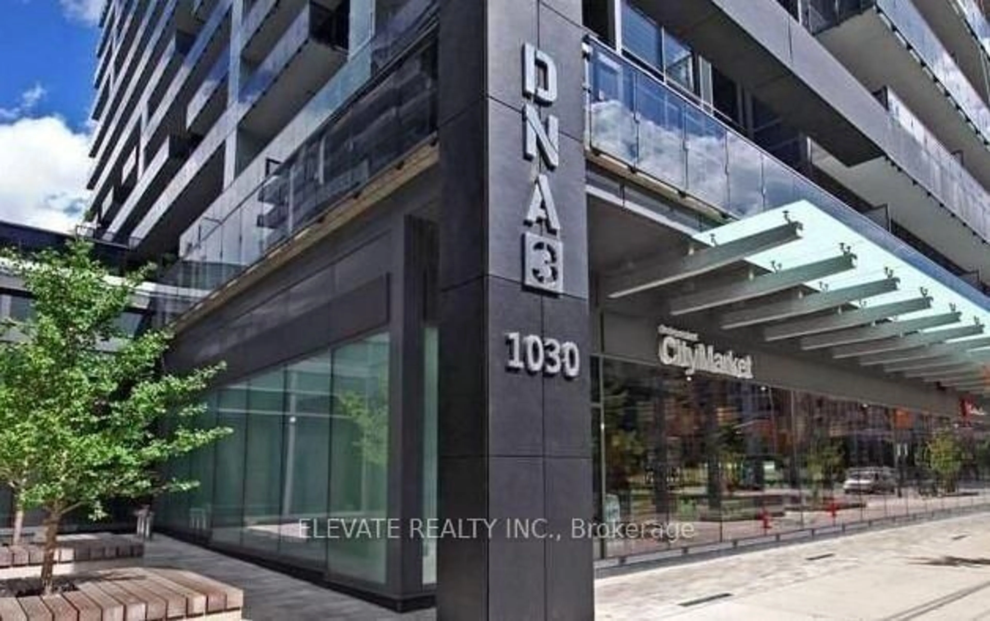 Lobby for 1030 King St #636, Toronto Ontario M6K 0B4