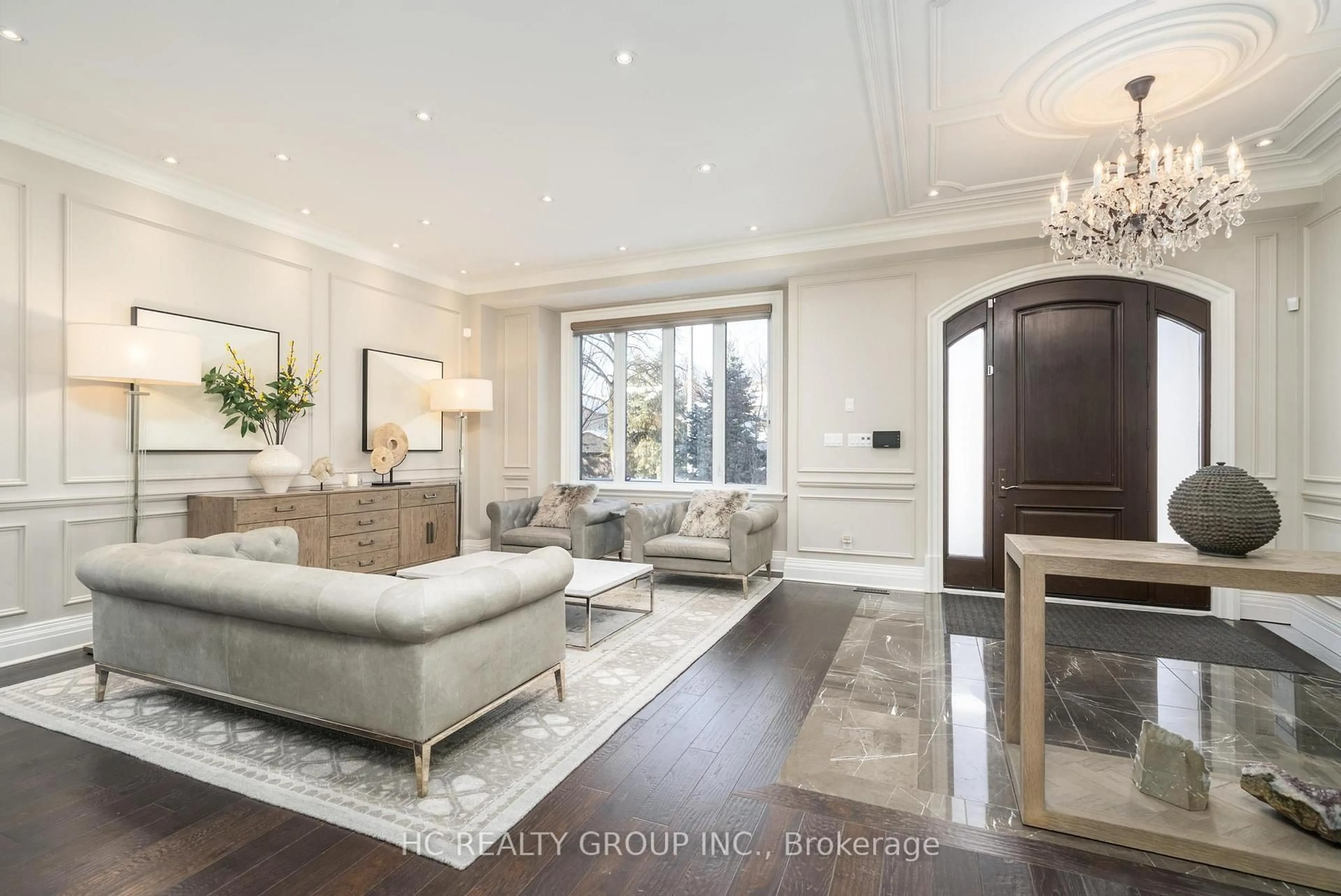 Living room with furniture, unknown for 11 Chipstead Rd, Toronto Ontario M3B 3E5