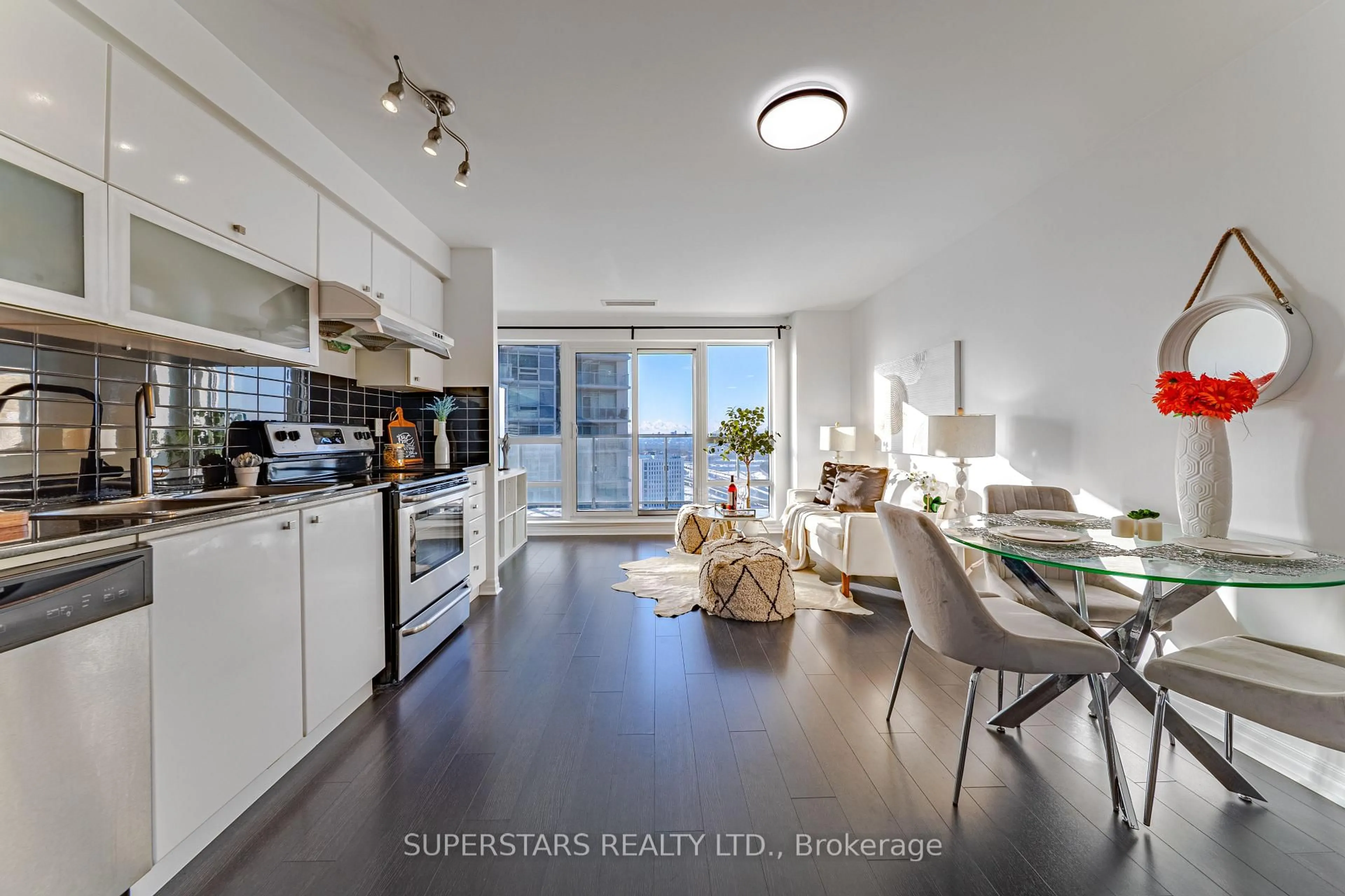 Open concept kitchen, wood/laminate floor for 2015 Sheppard Ave #2211, Toronto Ontario M2J 0B3