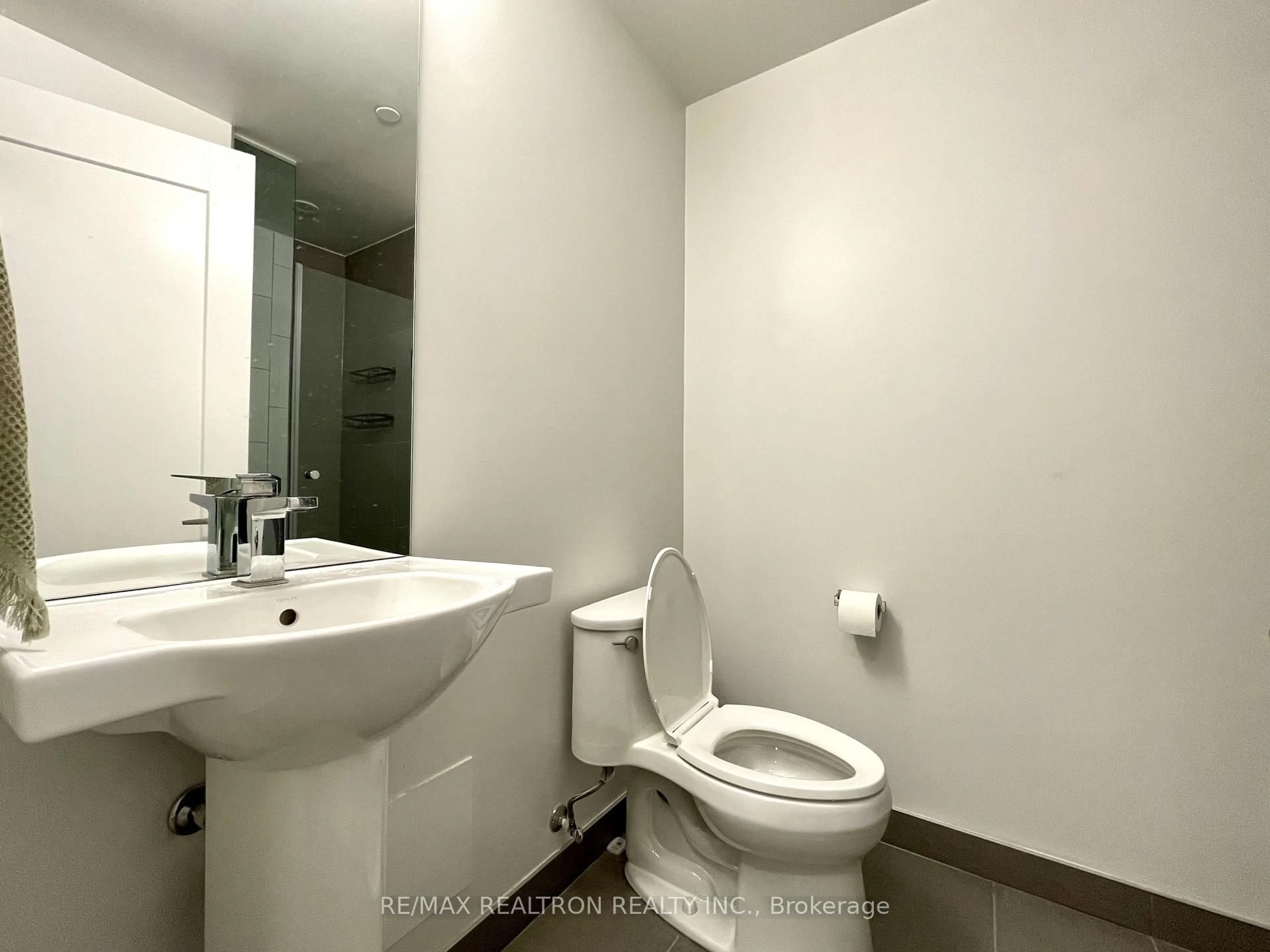 Standard bathroom, unknown for 60 Princess St #216, Toronto Ontario M5A 2C7