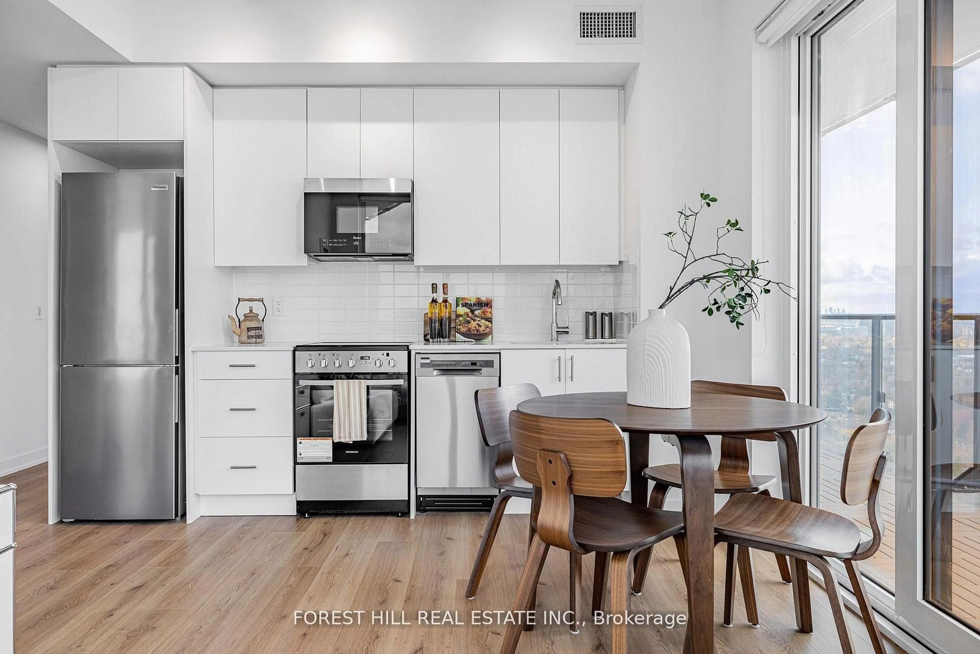 Open concept kitchen, unknown for 15 Ellerslie Ave #2910, Toronto Ontario M2N 0L7