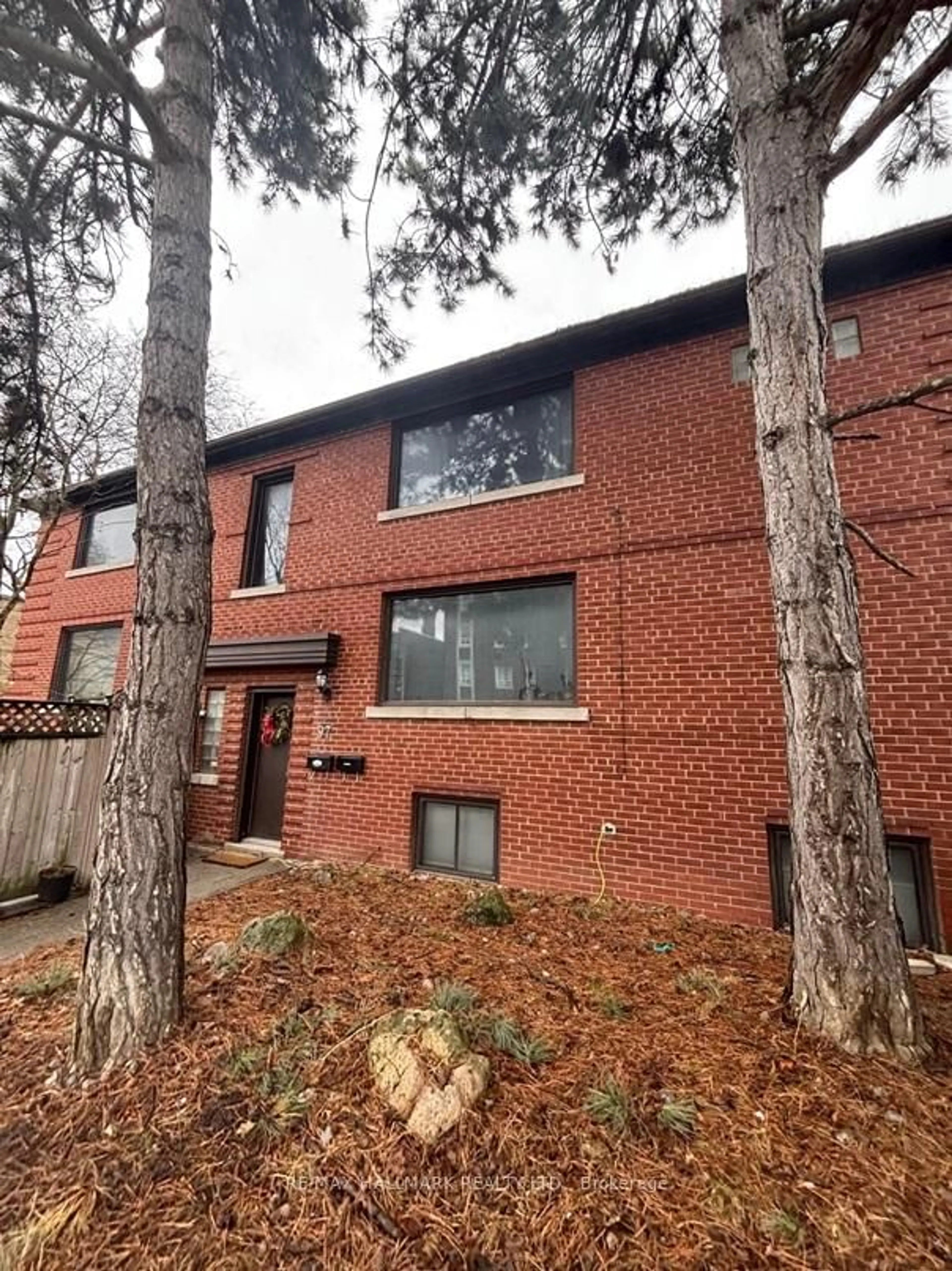 Home with brick exterior material, unknown for 97 Oriole Pkwy, Toronto Ontario M5P 2G7