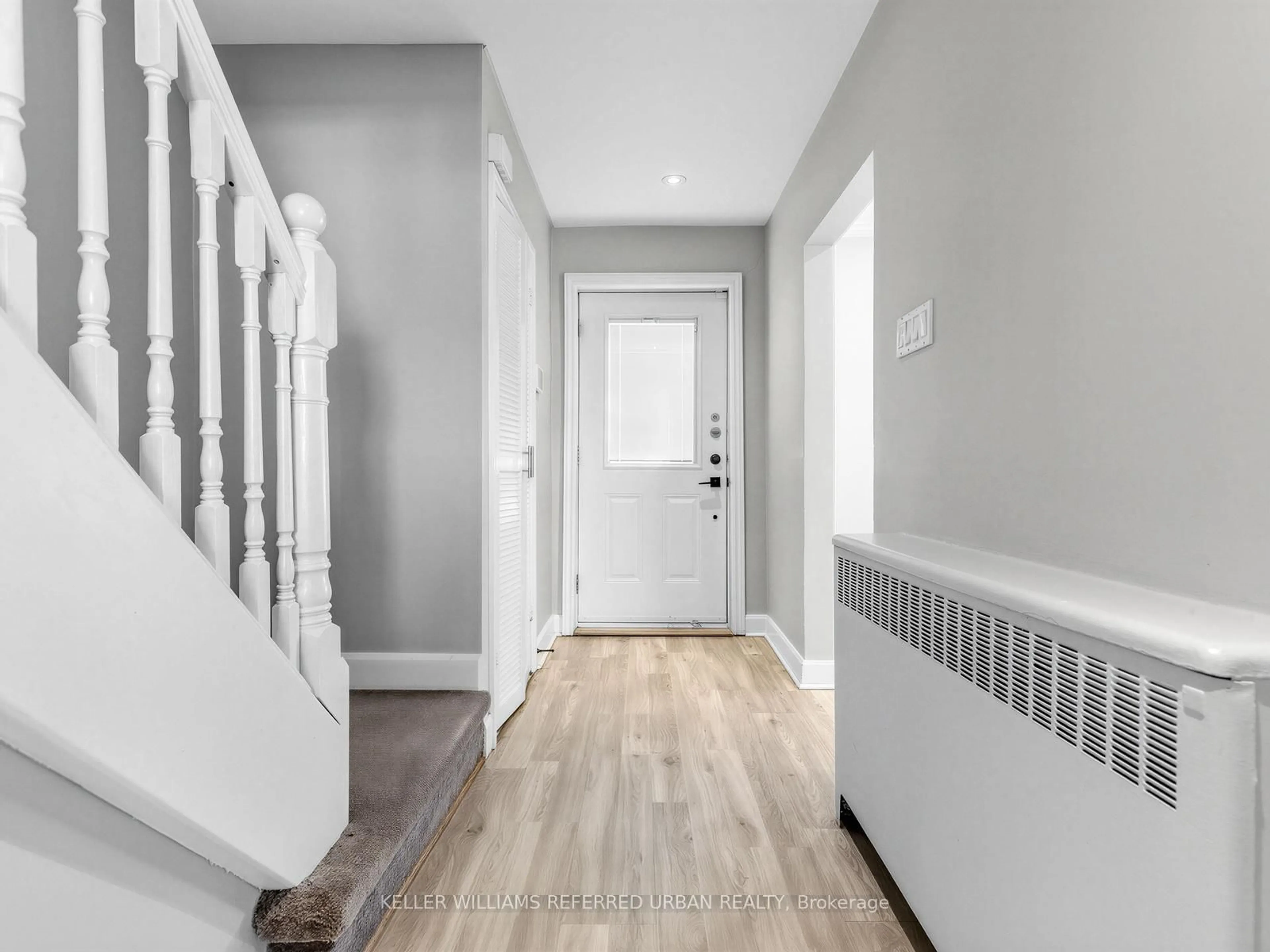 Indoor entryway for 47 Dell Park Ave, Toronto Ontario M6B 2T7