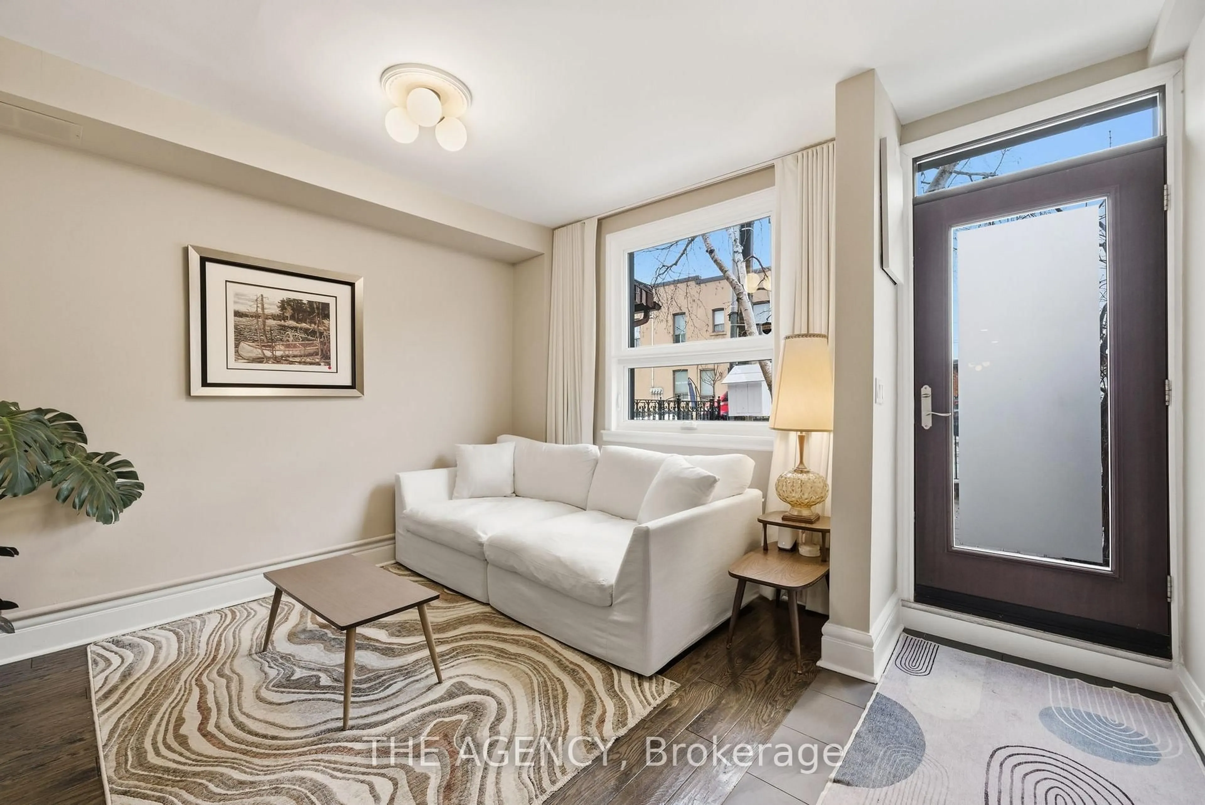 Living room with furniture, unknown for 36 Mansfield Ave, Toronto Ontario M6J 2B1