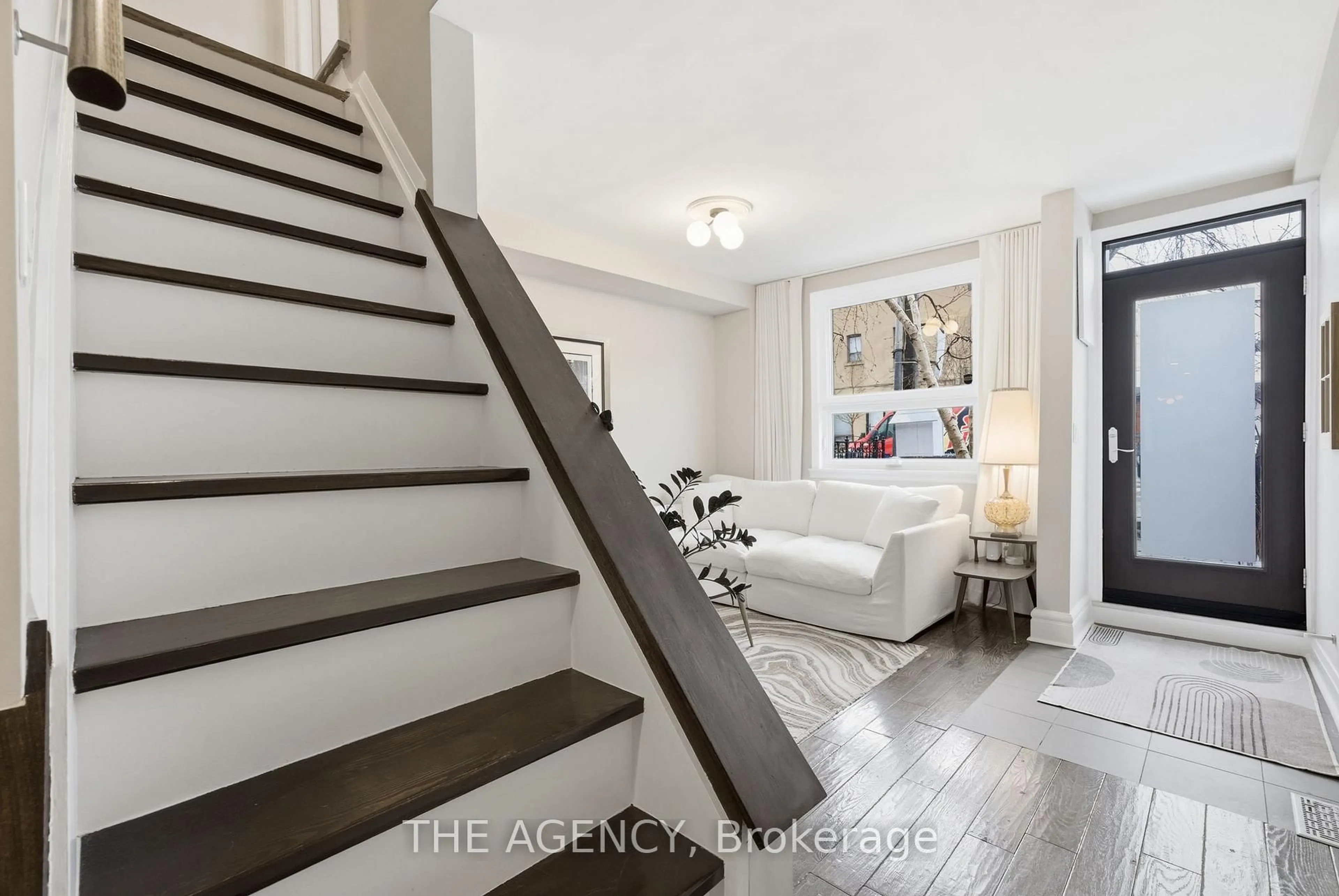 Unknown for 36 Mansfield Ave, Toronto Ontario M6J 2B1