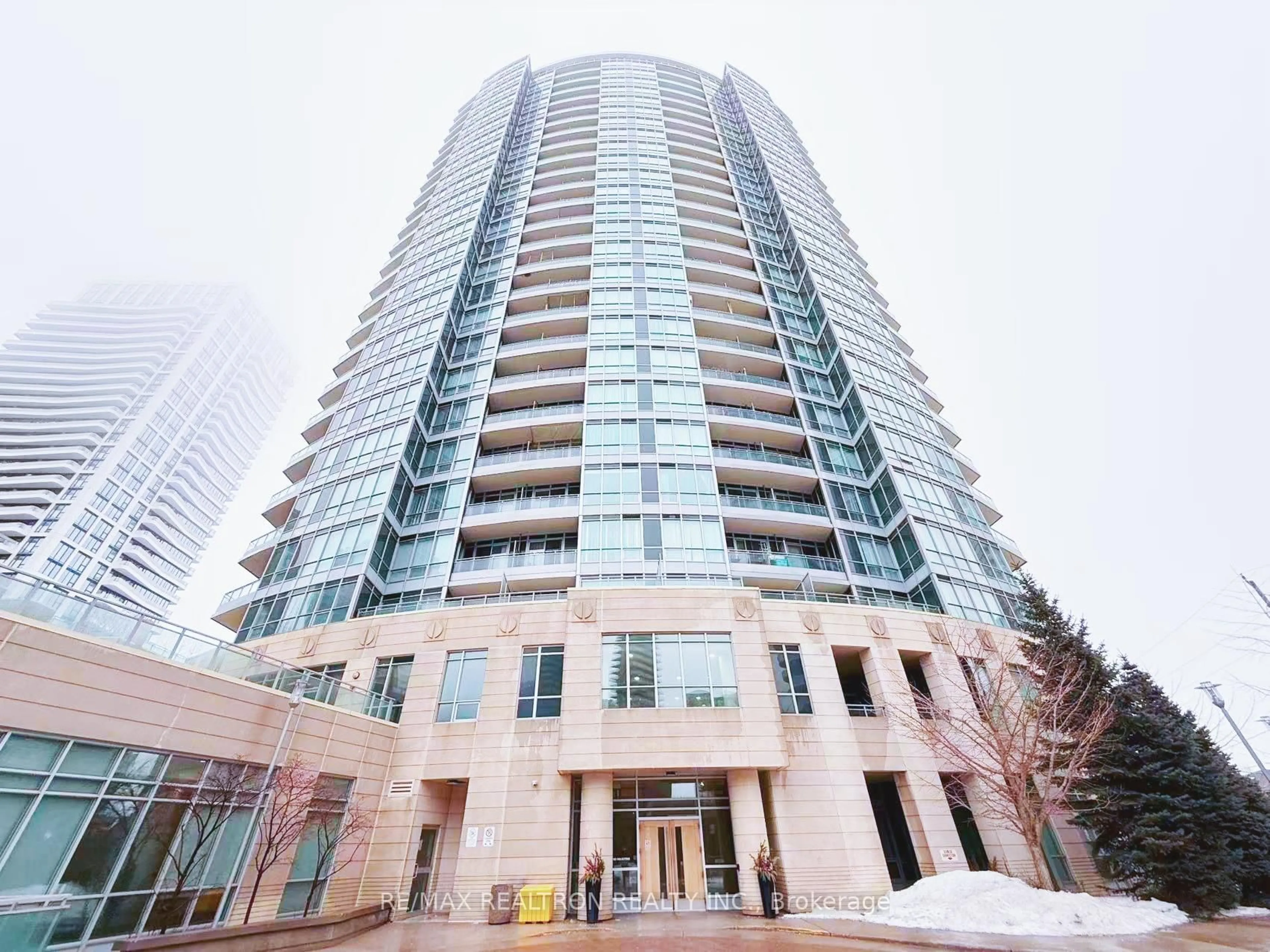 Indoor foyer for 18 Holmes Ave #1205, Toronto Ontario M2N 4L9