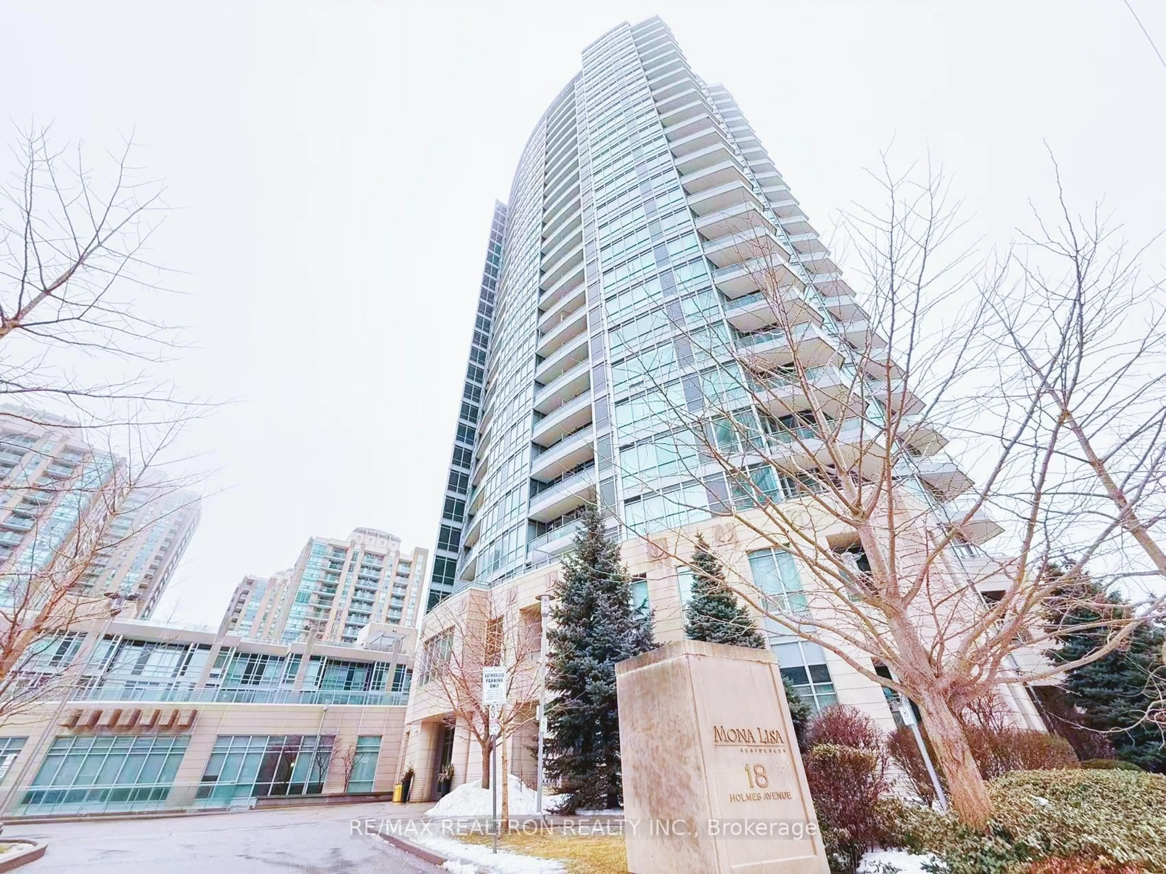 Indoor foyer for 18 Holmes Ave #1205, Toronto Ontario M2N 4L9