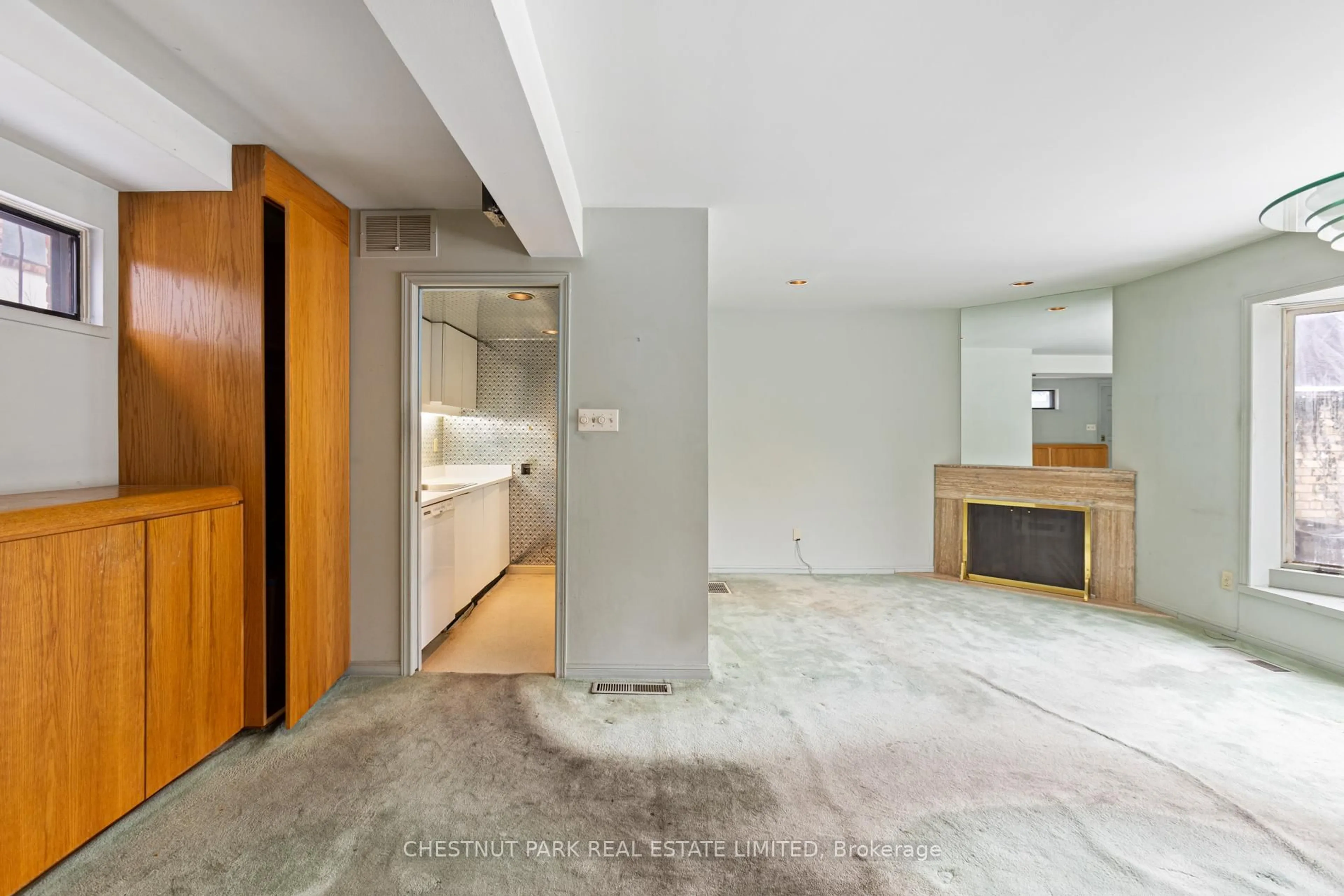 Unknown for 70 Shaftesbury Ave #6, Toronto Ontario M4T 1A3