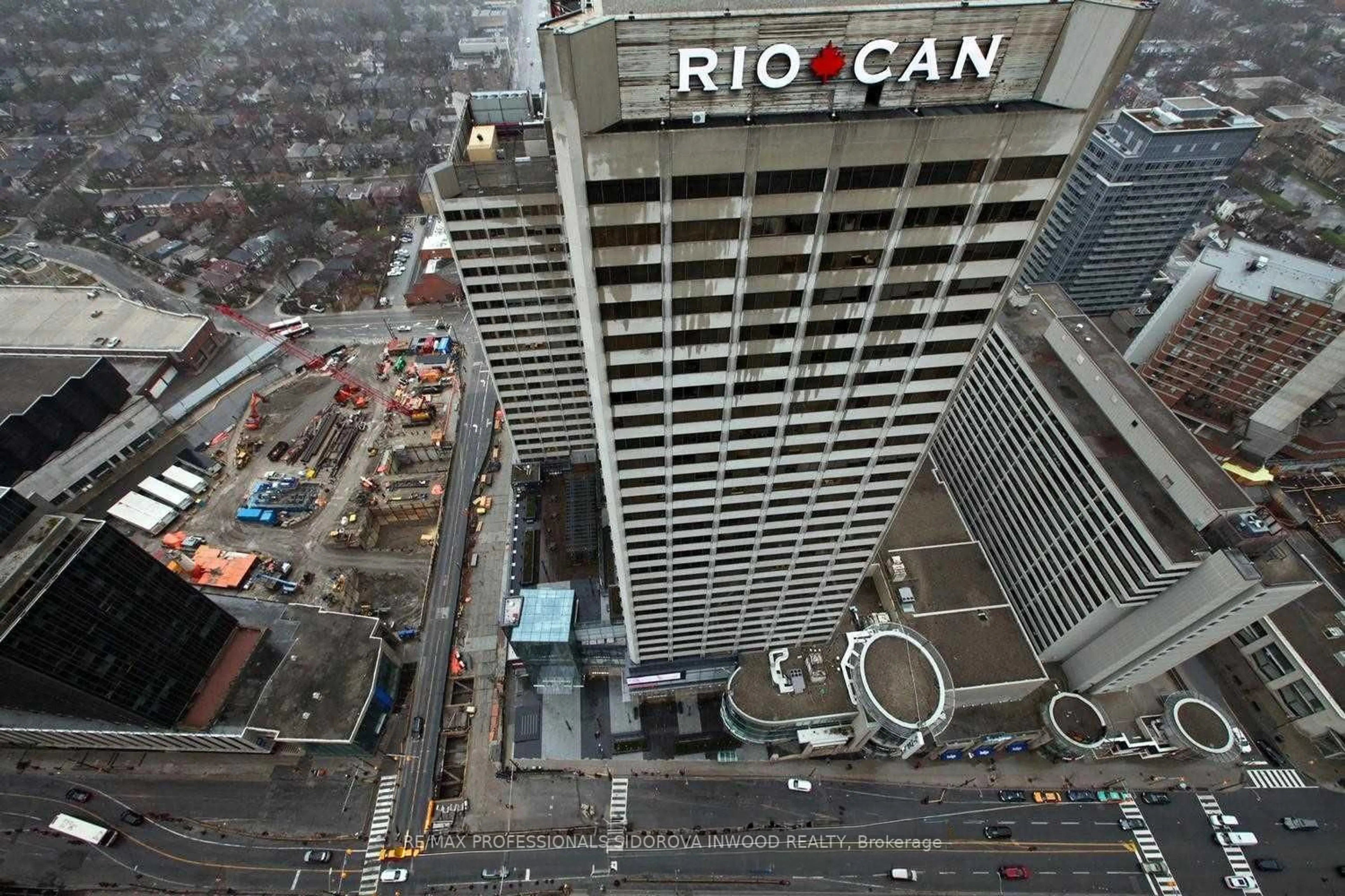 A pic from outside/outdoor area/front of a property/back of a property/a pic from drone, city buildings view from balcony for 8 Eglinton Ave #4103, Toronto Ontario M4P 0C1