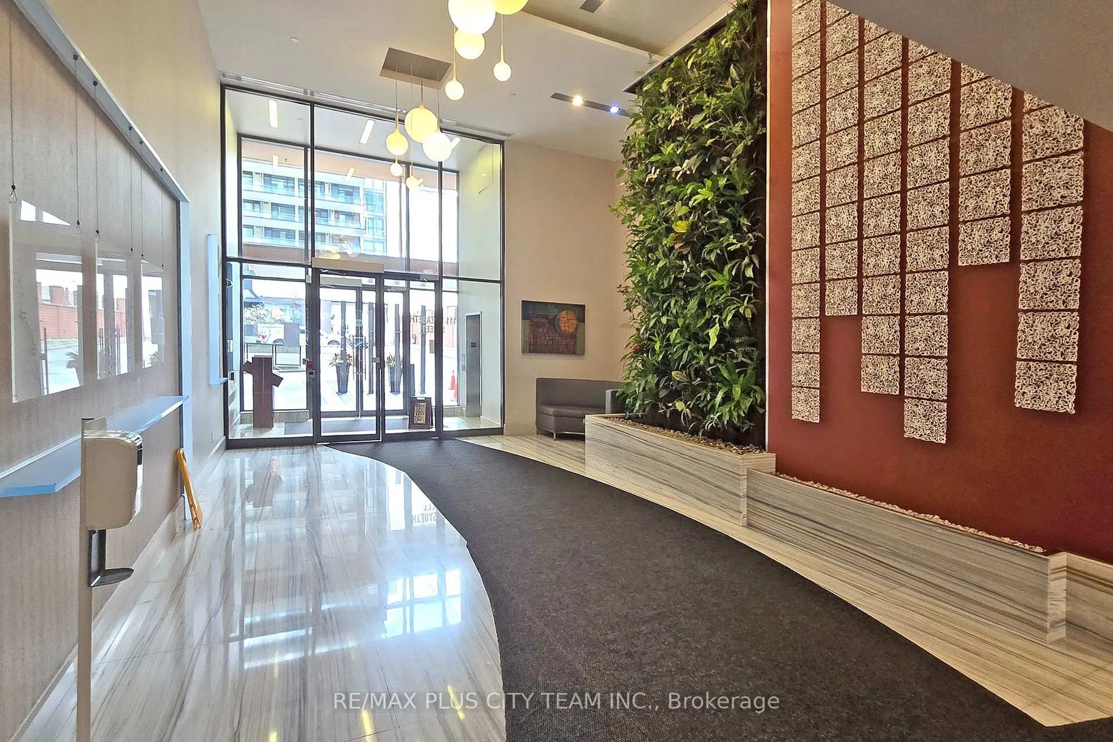 Lobby for 111 Elizabeth St #308, Toronto Ontario M5G 1P7