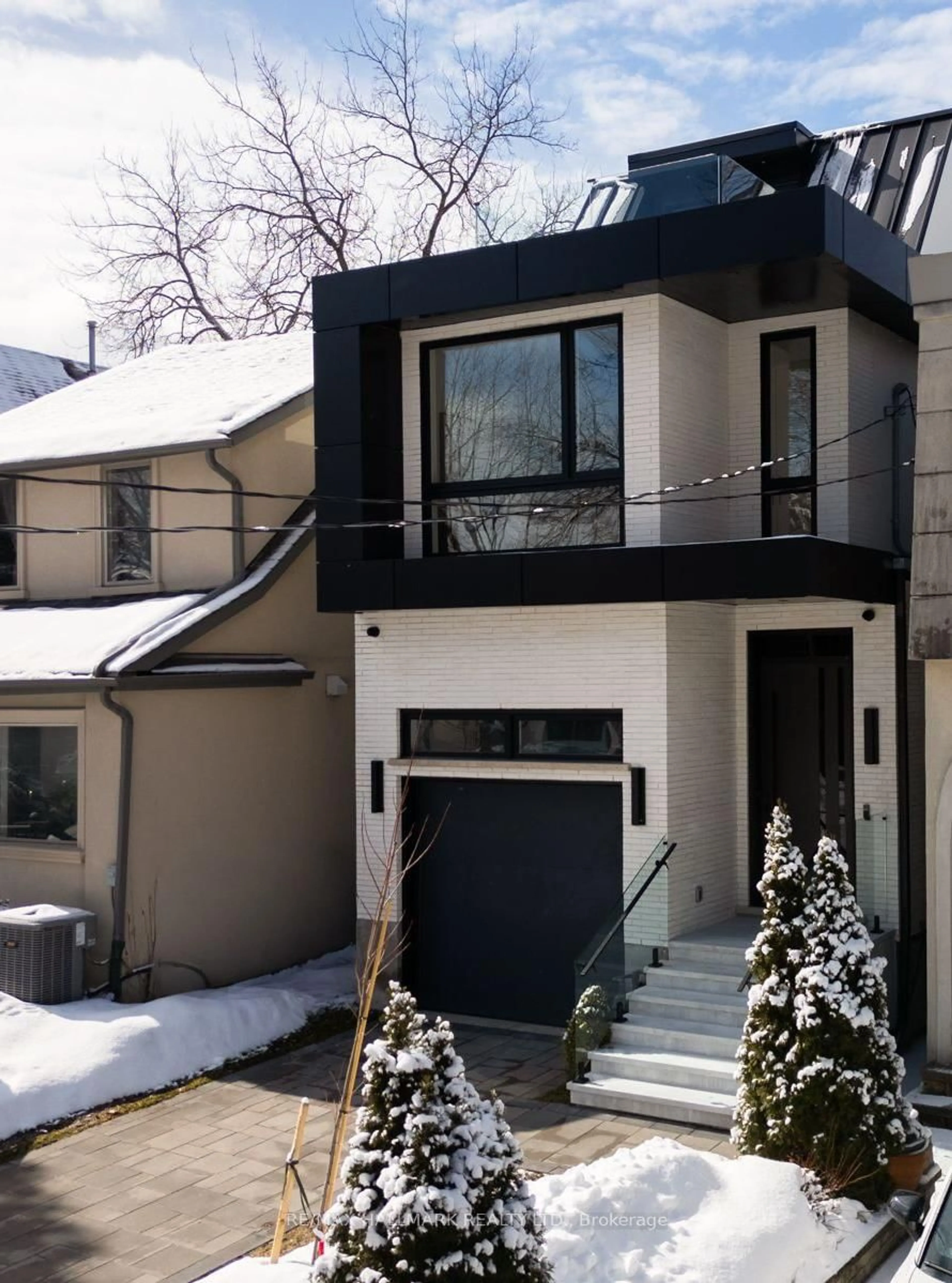 Home with vinyl exterior material, street for 72 Marmot St, Toronto Ontario M4S 2T5