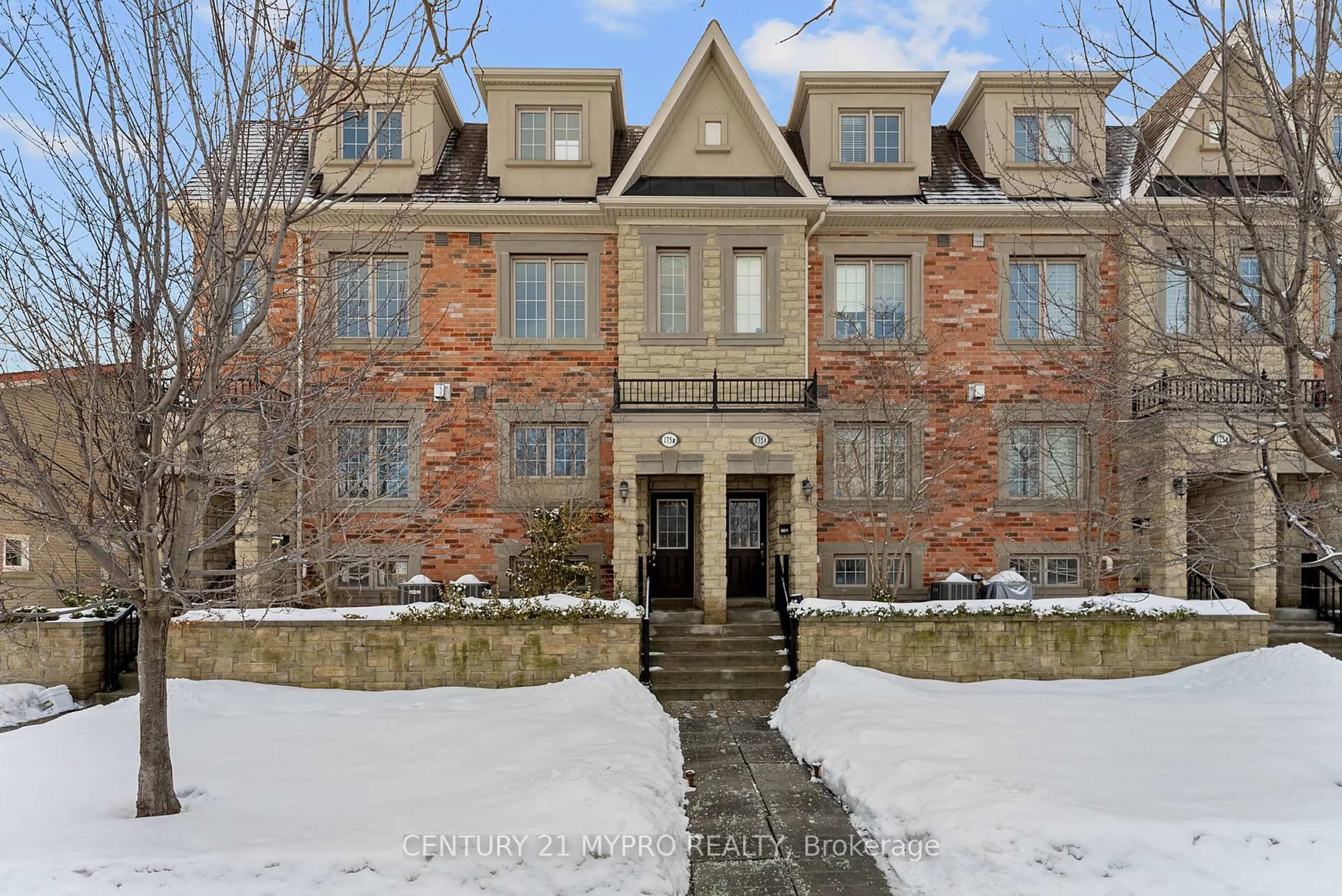 Home with brick exterior material, street for 175B Finch Ave, Toronto Ontario M2N 4R8