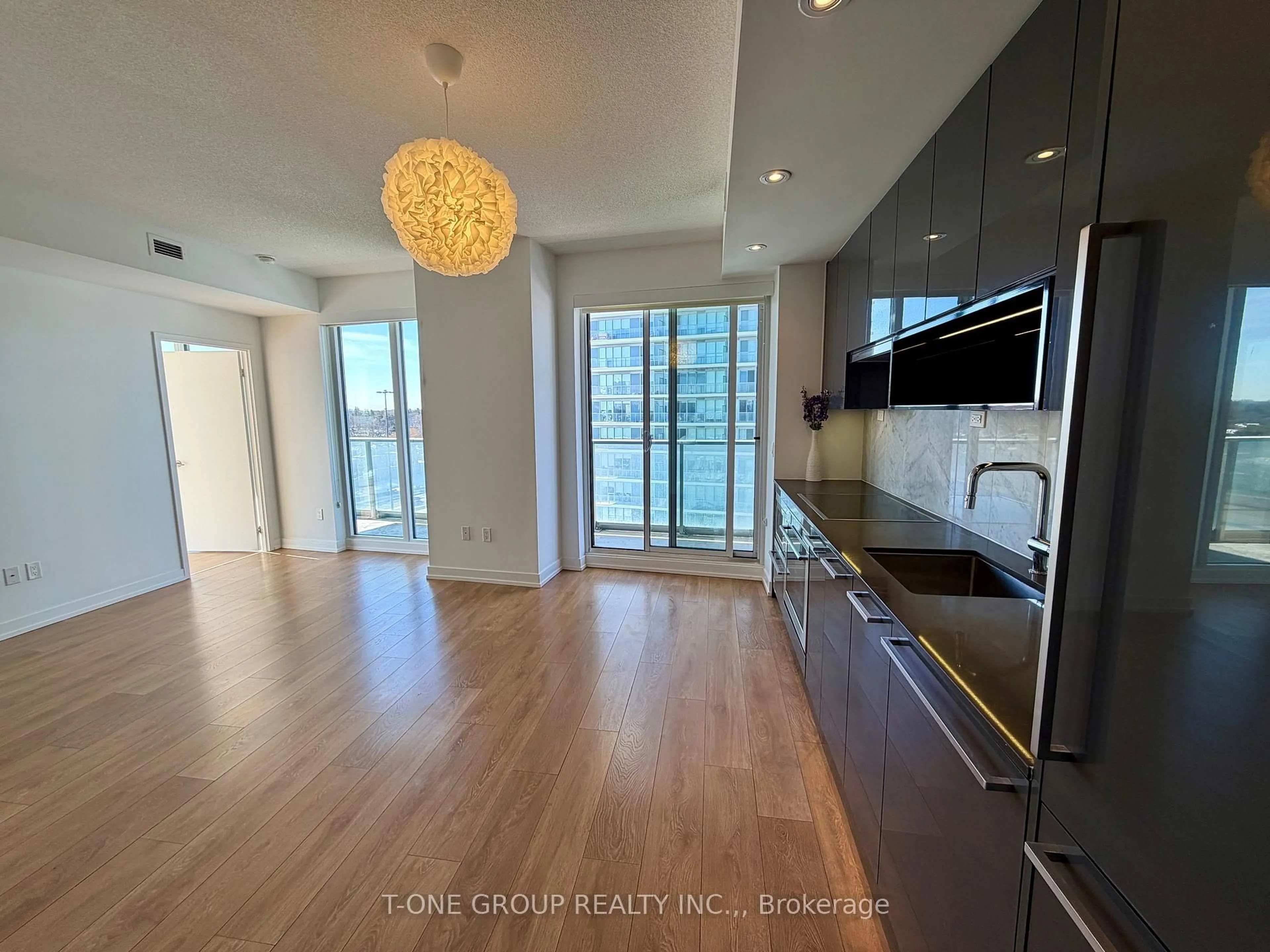 Open concept kitchen, unknown for 117 Mcmahon Dr #1103, Toronto Ontario M2K 2X9