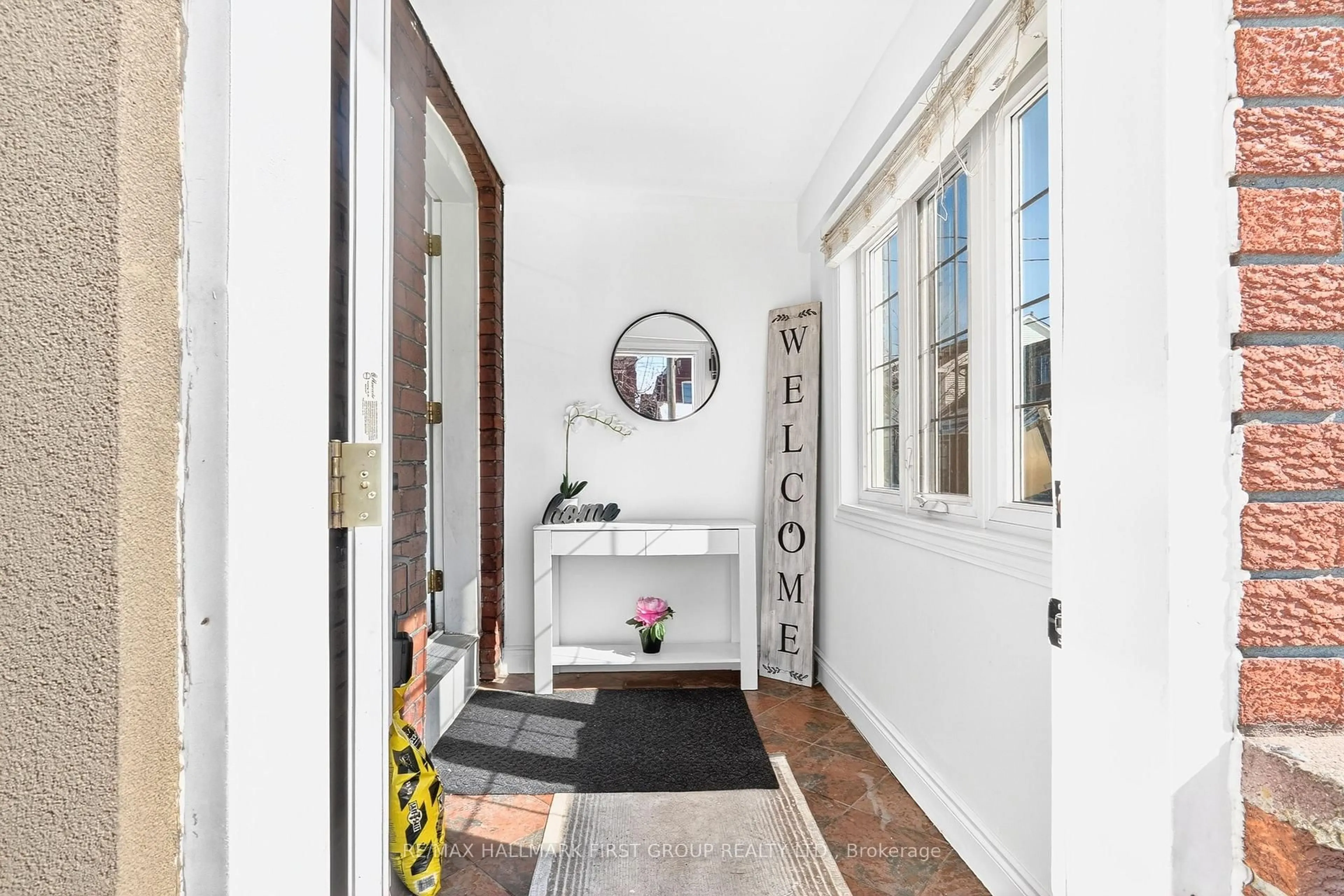 Indoor entryway for 16 Archer St, Toronto Ontario M6H 1J2