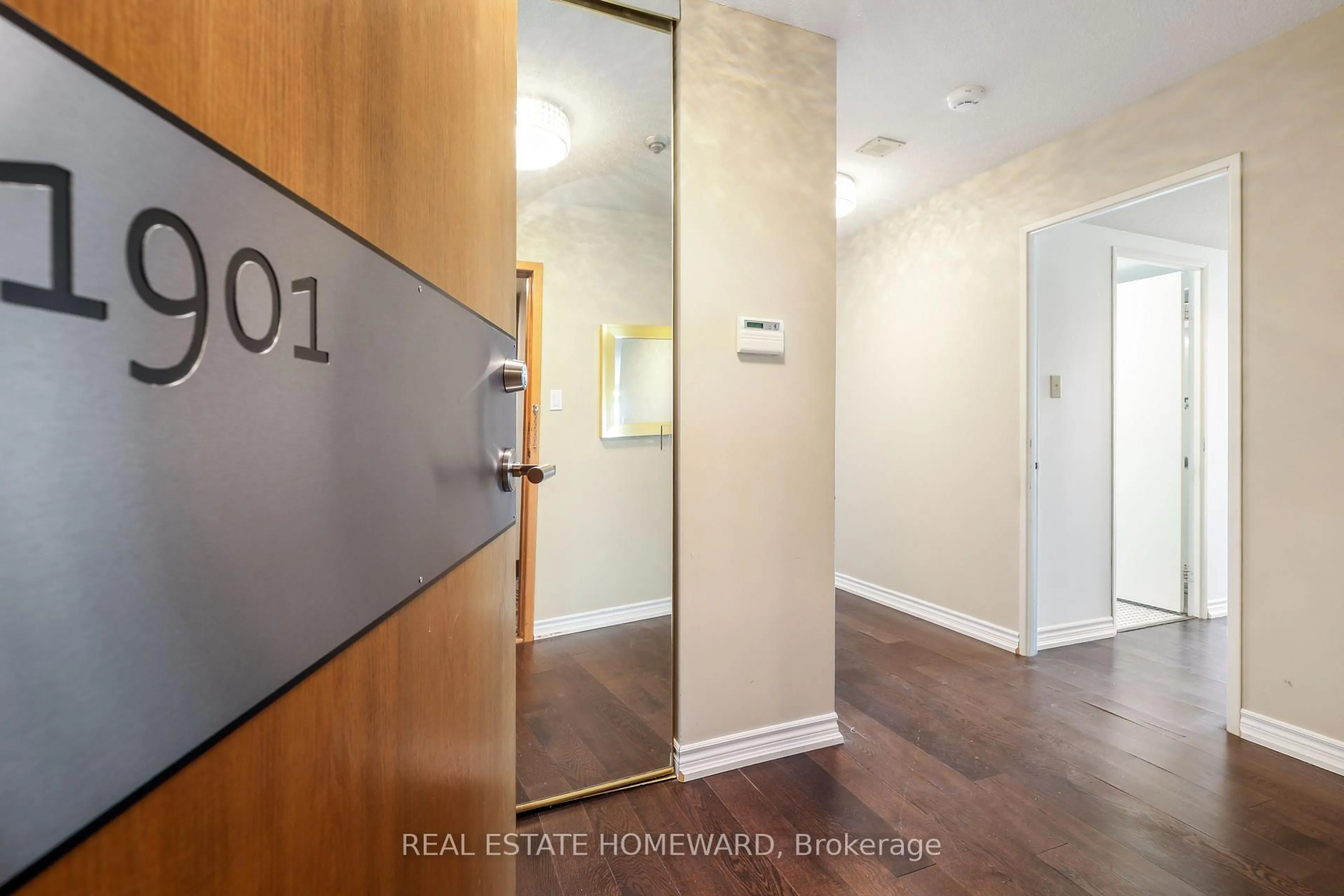 Indoor entryway for 195 Wynford Dr #1901, Toronto Ontario M3C 3P3