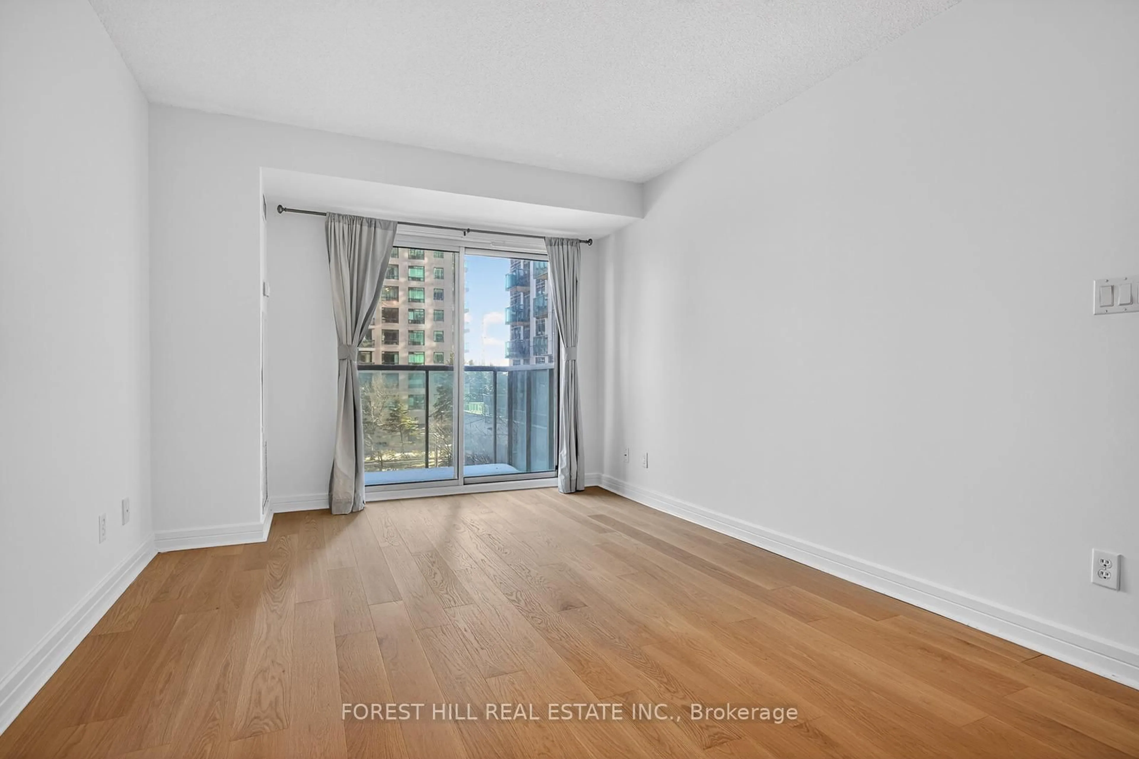 A pic of a room for 16 Harrison Garden Blvd #304, Toronto Ontario M2N 7J6