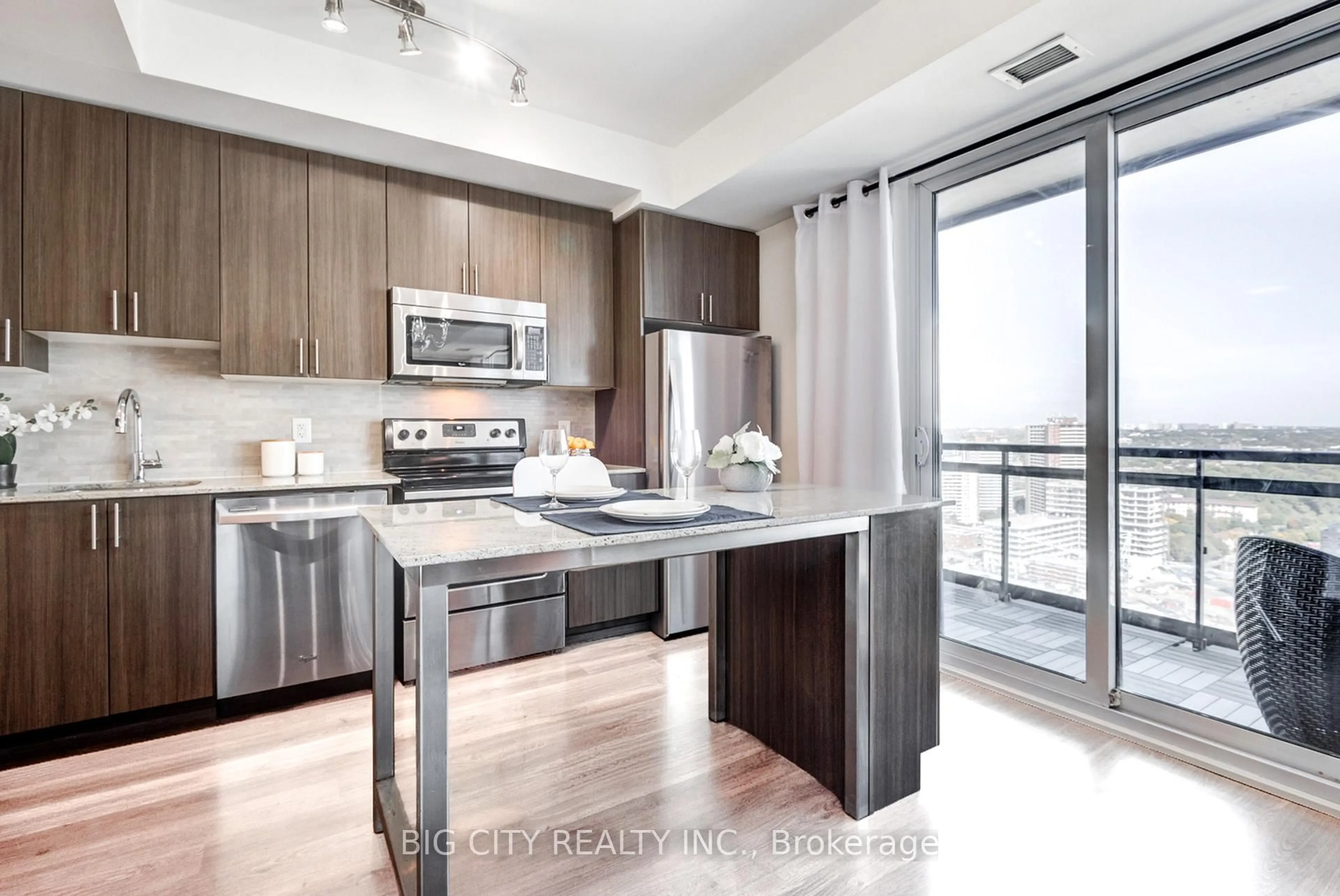 Open concept kitchen, wood/laminate floor for 225 Sackville St #2312, Toronto Ontario M5A 3H1