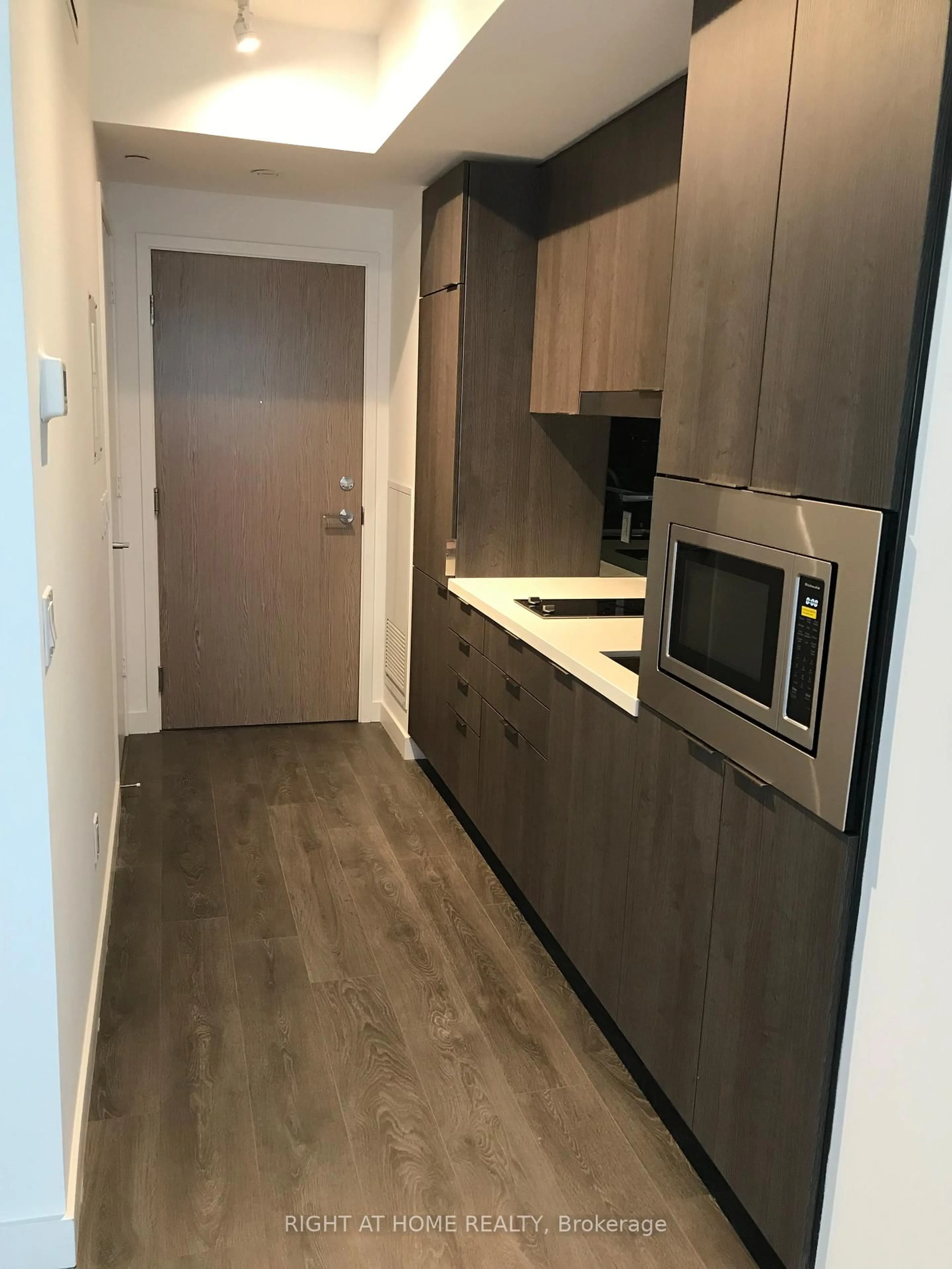 Standard kitchen, wood/laminate floor for 215 Queen St #1907, Toronto Ontario M5A 1S2