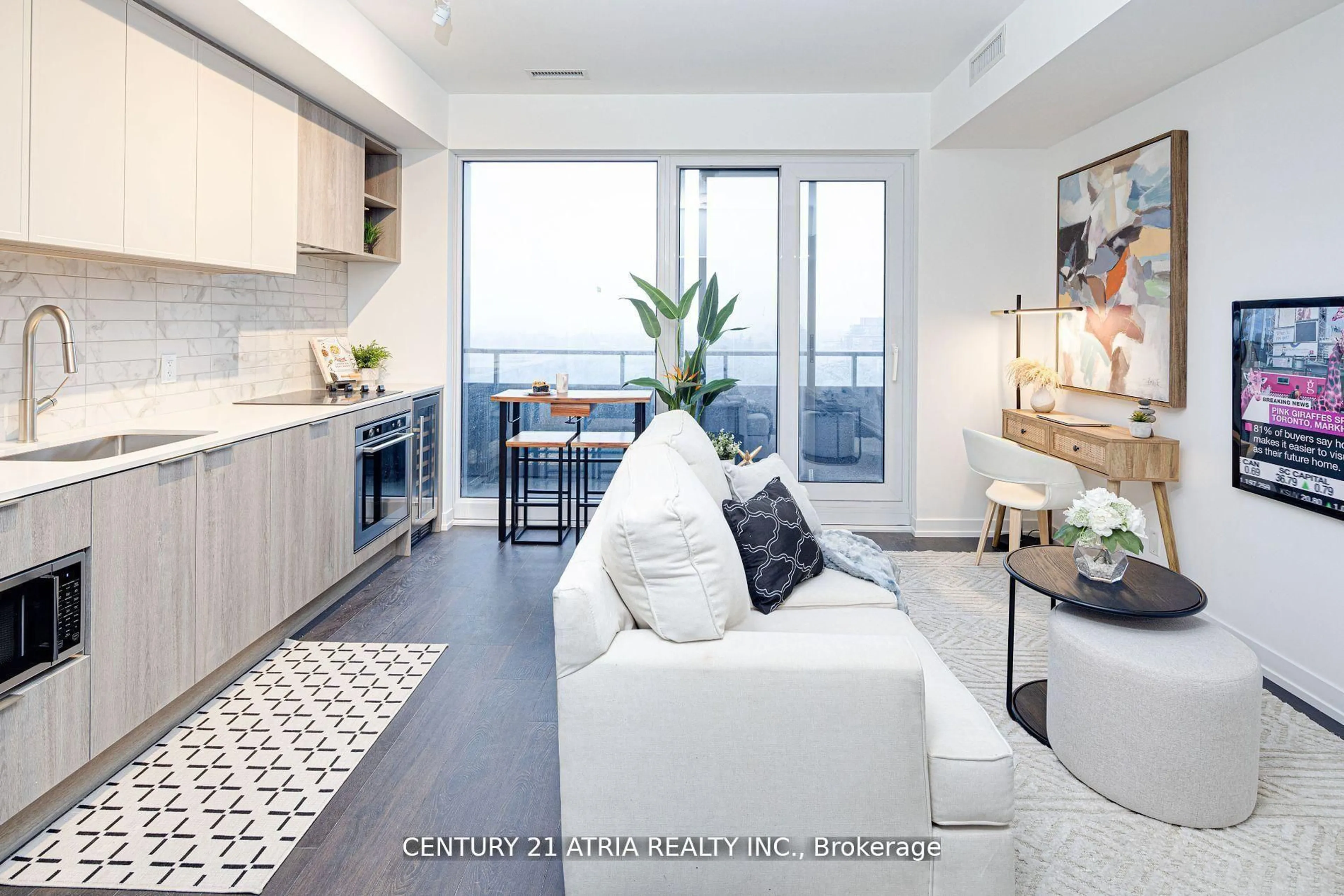 Living room with furniture, ceramic/tile floor for 2020 Bathurst St #1810, Toronto Ontario M5P 0A6