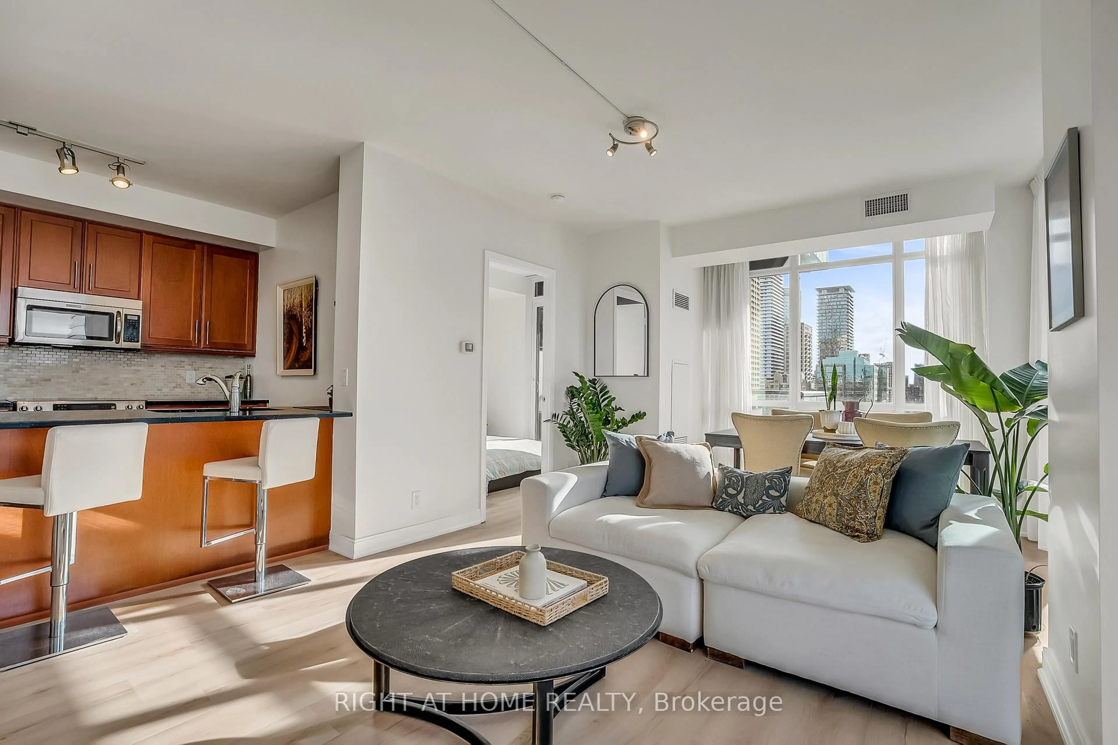 Living room with furniture, unknown for 825 Church St #2109, Toronto Ontario M4W 3Z4