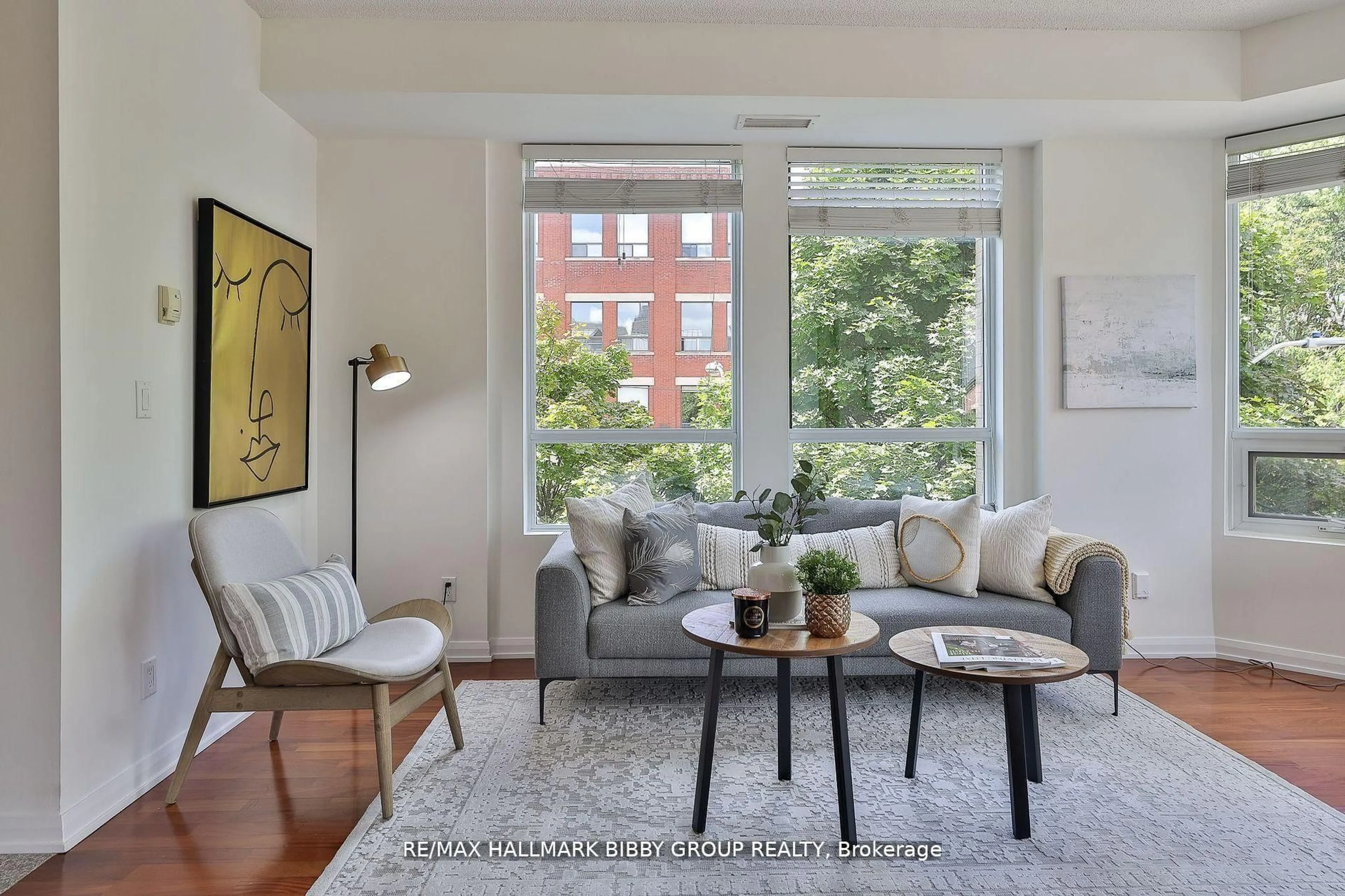 Living room with furniture, unknown for 25 Soho St #P302, Toronto Ontario M5T 3L8