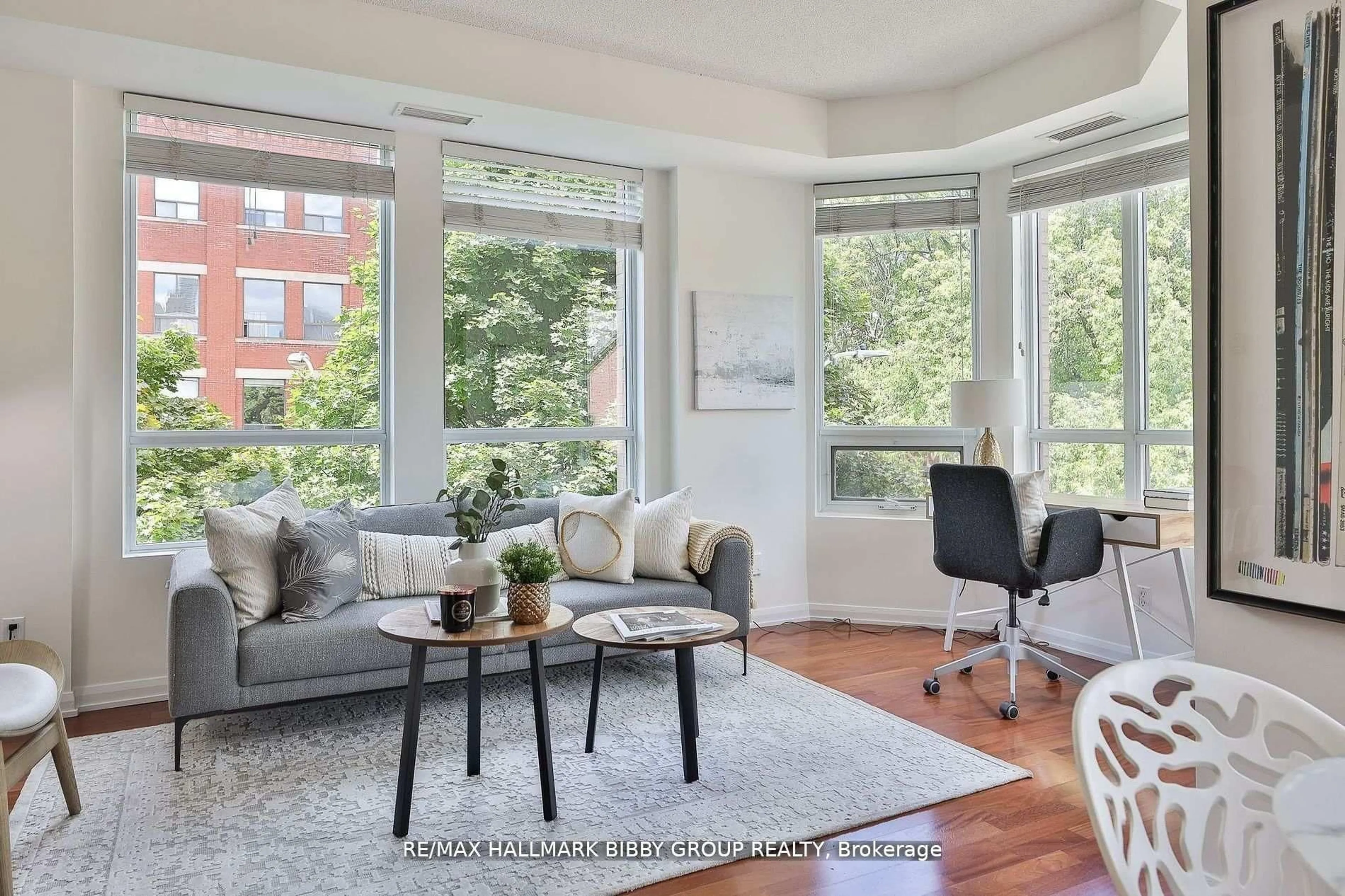 Living room with furniture, unknown for 25 Soho St #P302, Toronto Ontario M5T 3L8