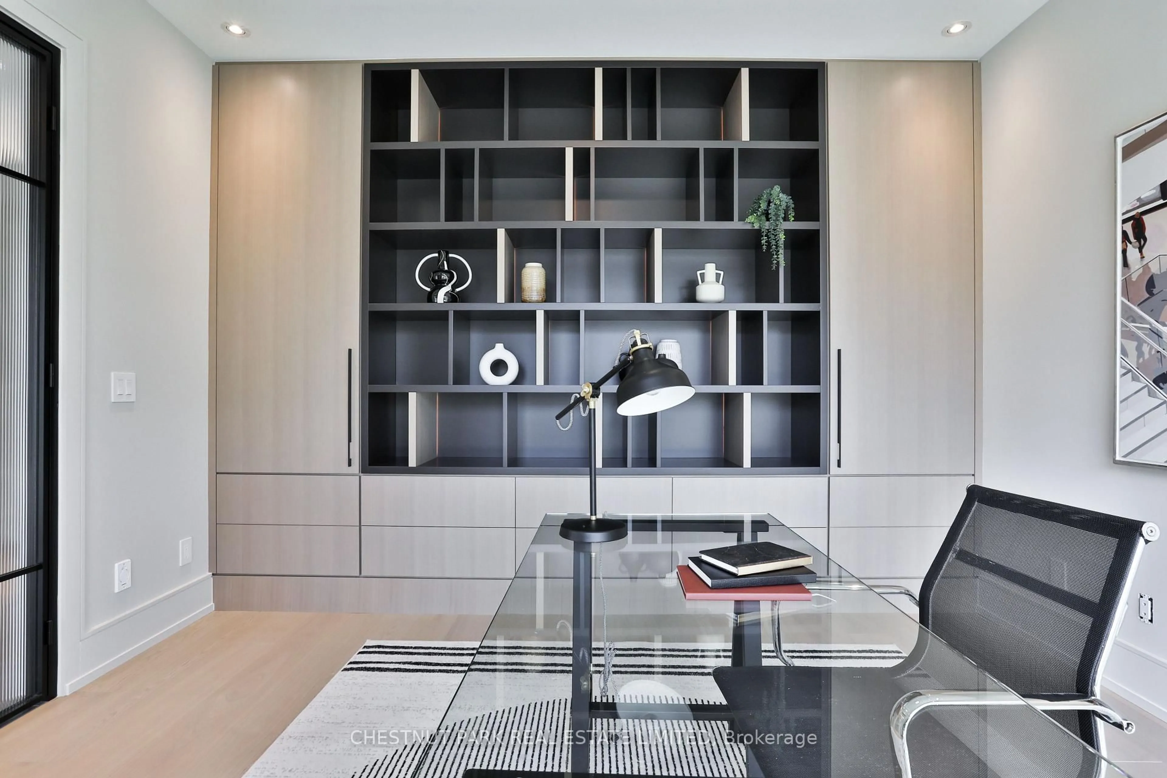 Unknown for 2 Marchwood Dr, Toronto Ontario M3H 1J8