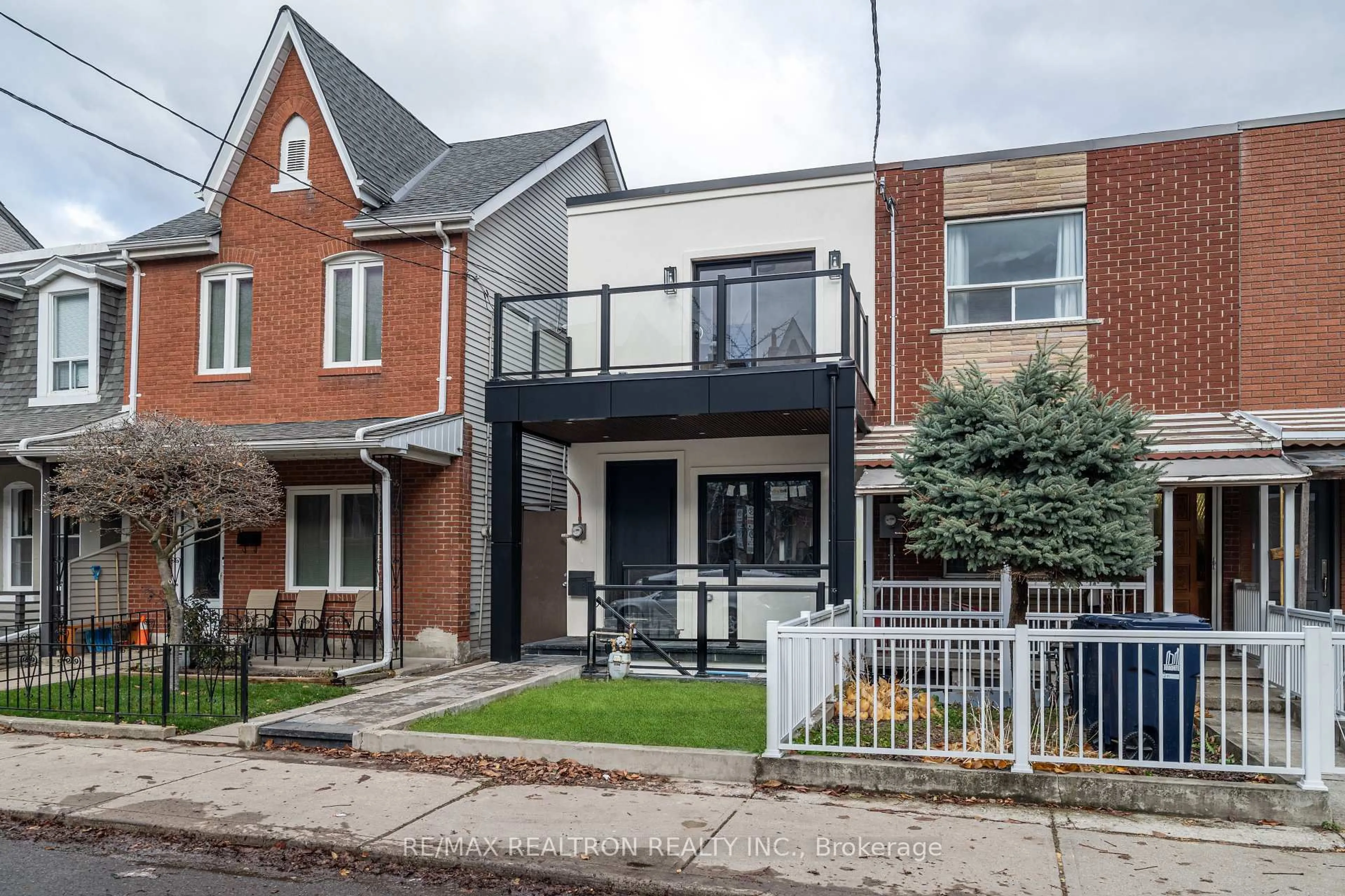 Home with brick exterior material, street for 283 Euclid Ave, Toronto Ontario M6J 2K1