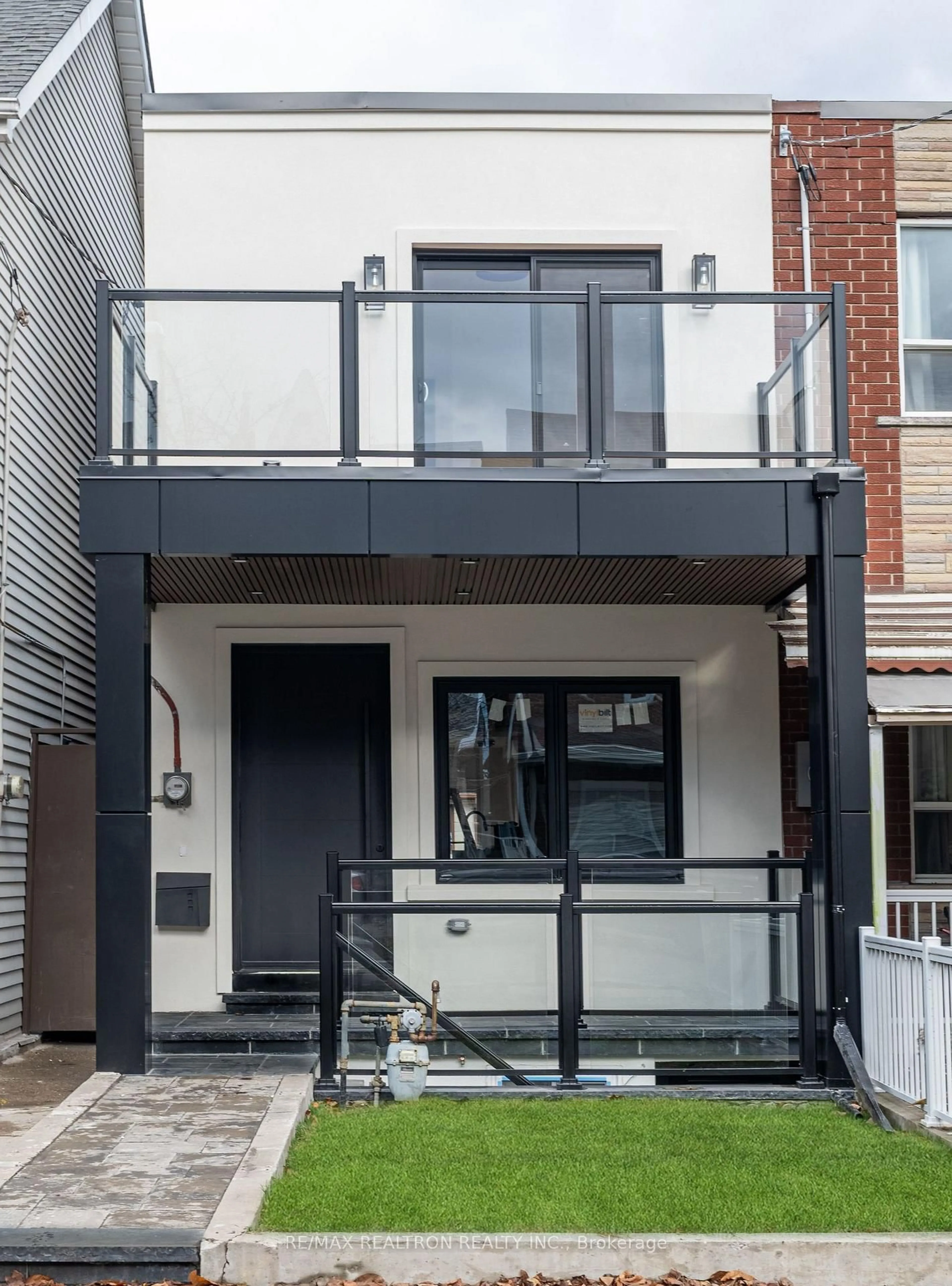 Home with brick exterior material, street for 283 Euclid Ave, Toronto Ontario M6J 2K1